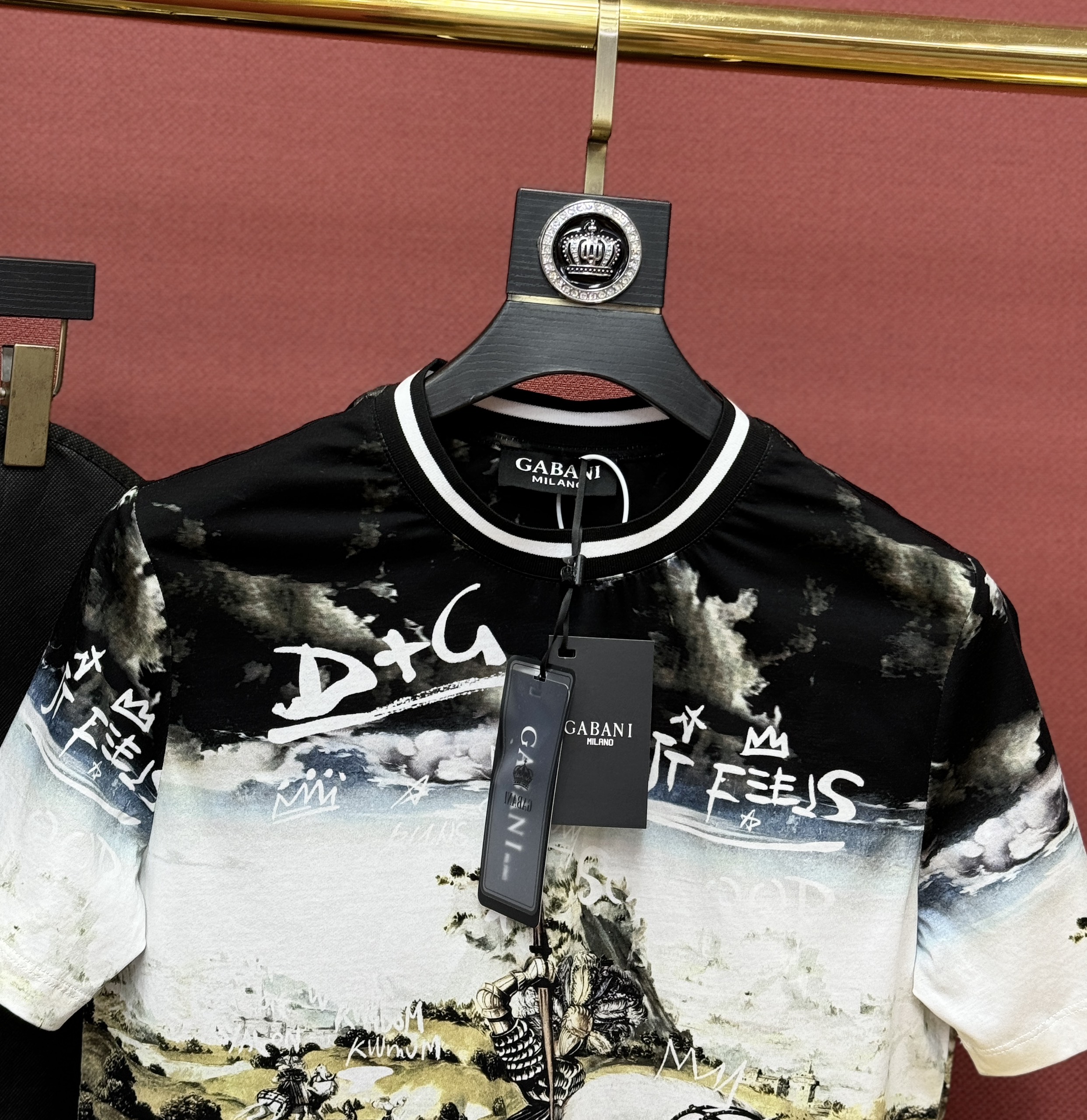 Áo phông T shirt hình Dolce Gabbana DG họa tiết kỵ sỹ Royal Like Auth 44-50 CD