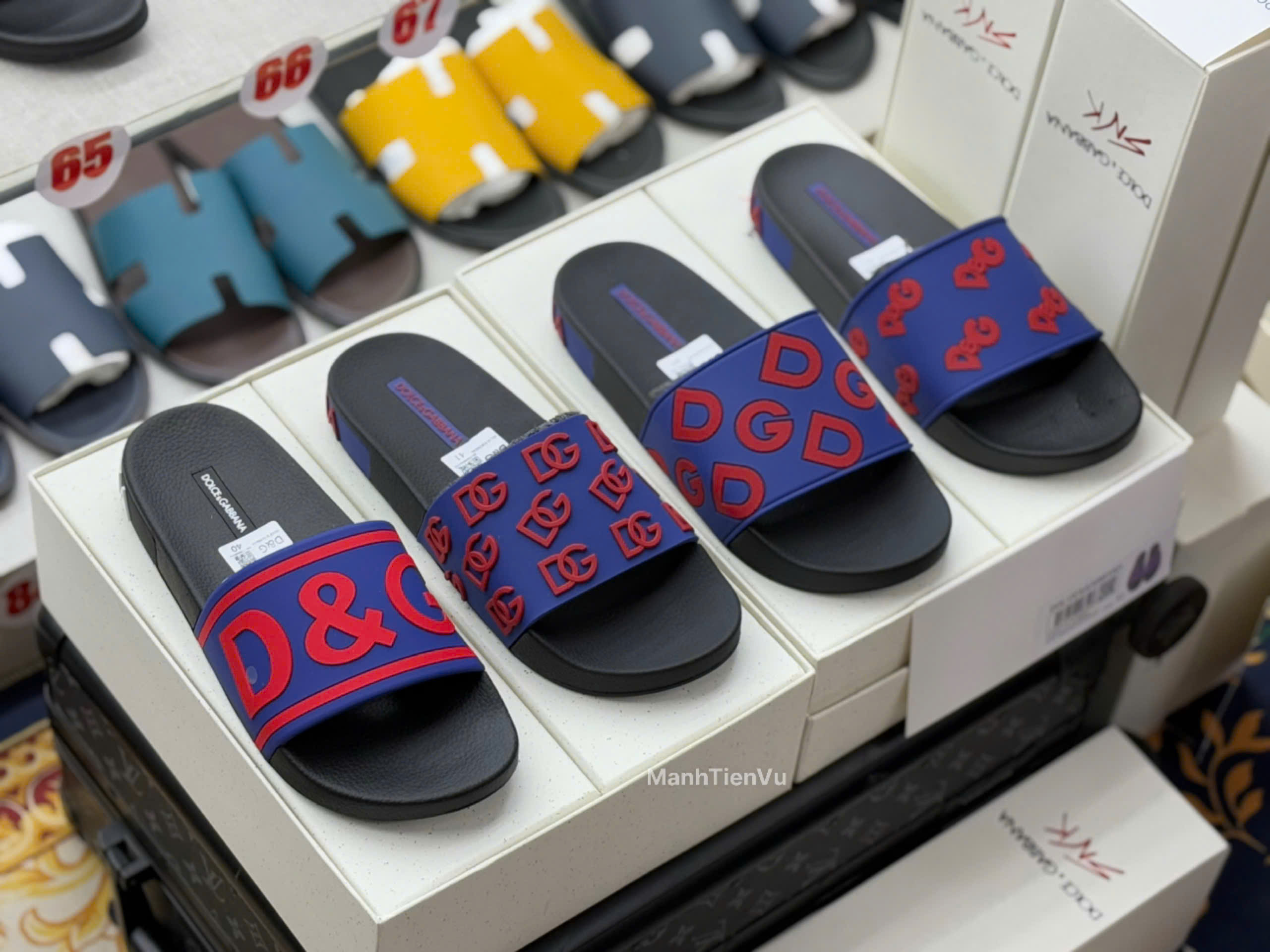 Dép lê quai ngang Dolce Gabbana DG Xanh than họa tiết logo D&G Đỏ nổi các mẫu Like Auth on web fullbox bill thẻ MVT