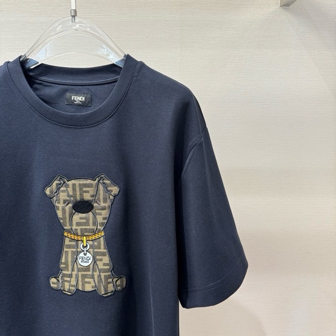 Áo phông T shirt Fendi FD logo Cún wash ngực Like Auth XS-M VTN\XANH THAN