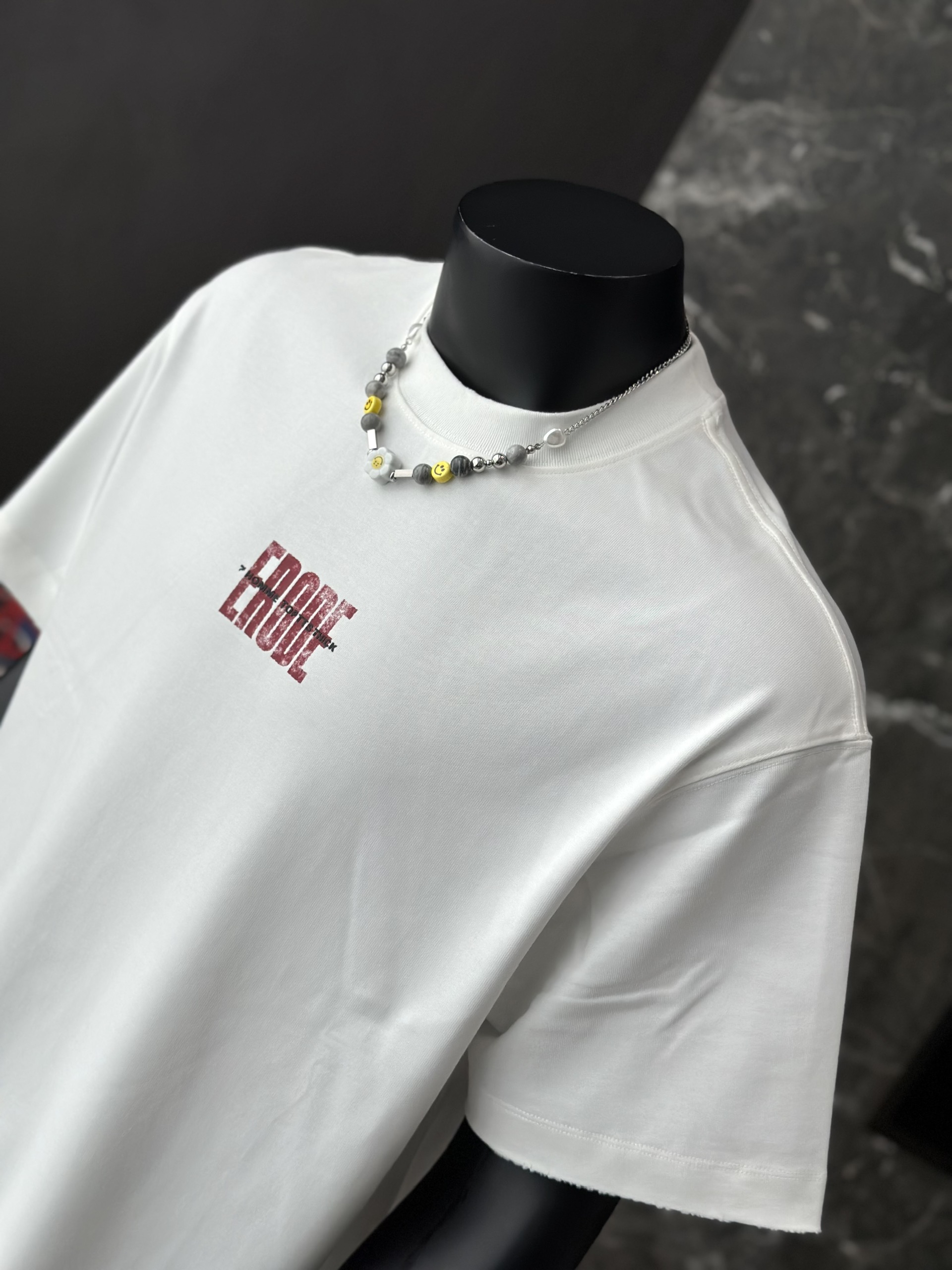 Áo phông T shirt Caras Erode form to Like Auth M-L VTN
