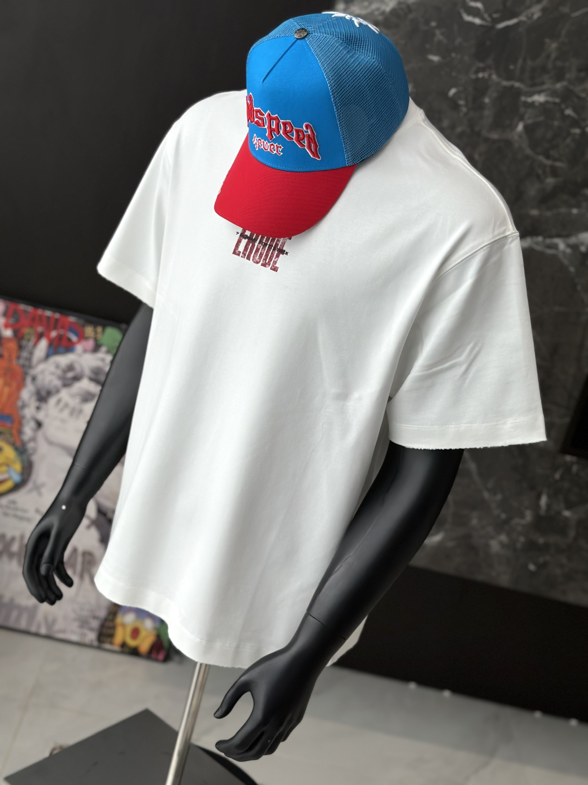 Áo phông T shirt Caras Erode form to Like Auth M-L VTN
