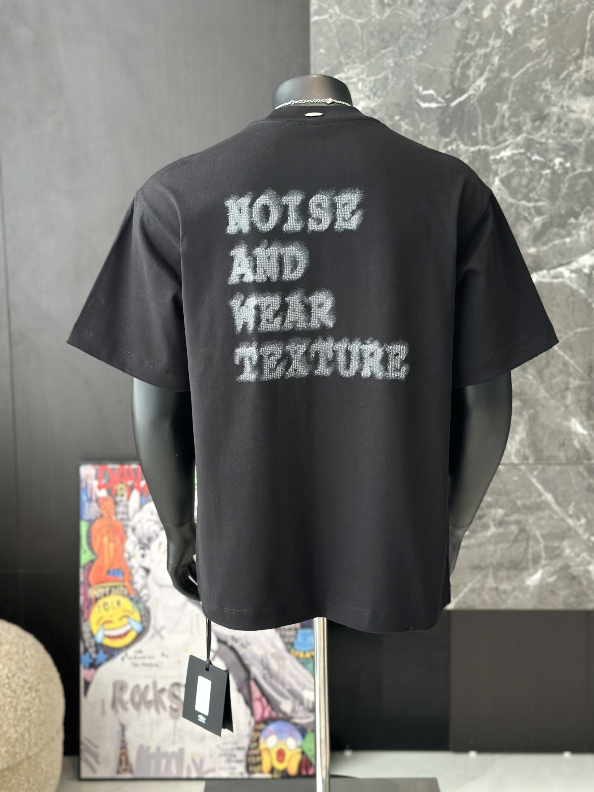 Áo phông T shirt Caras Noise form to Like Auth M-L VTN\Đen