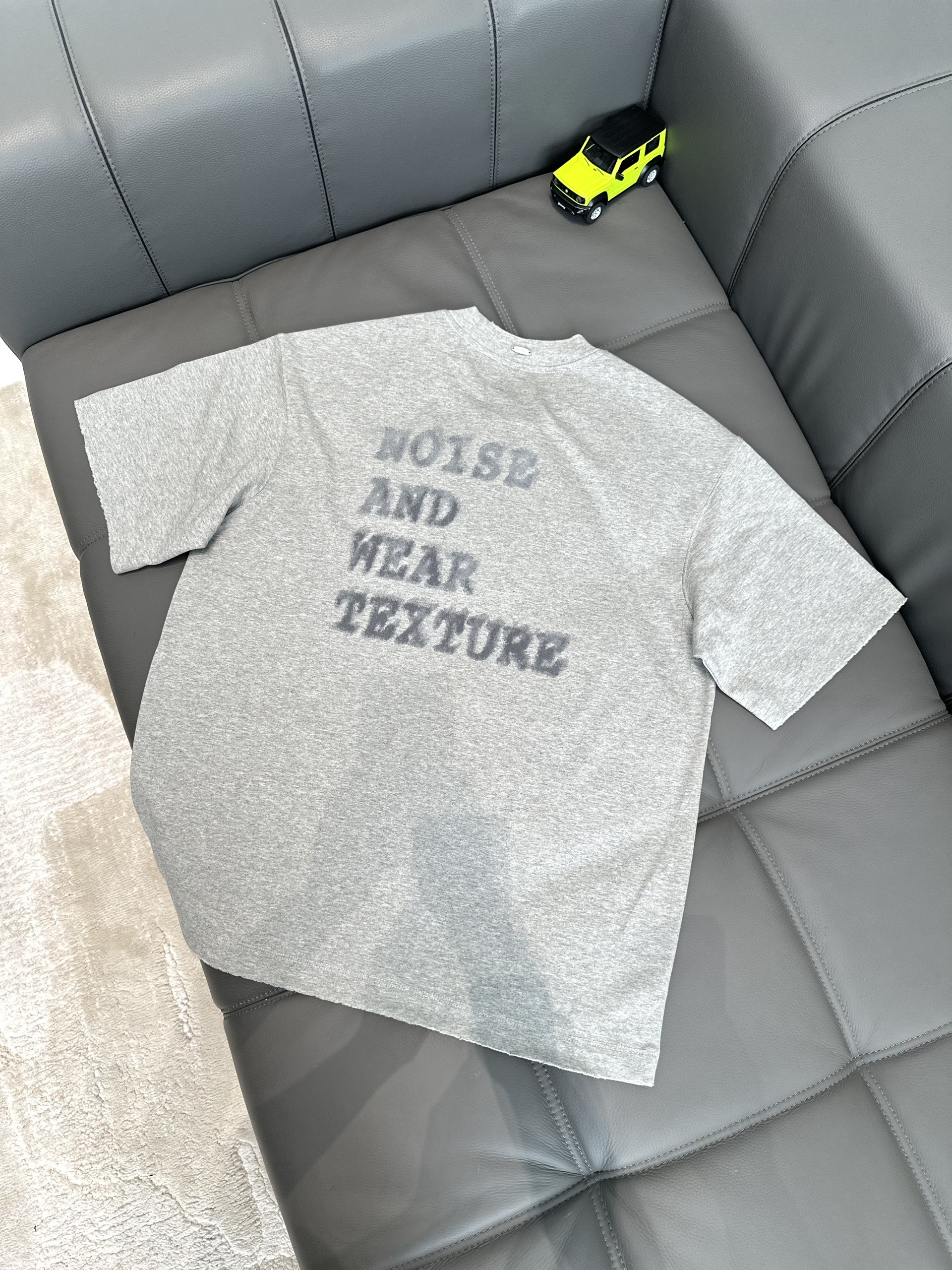 Áo phông T shirt Caras Noise form to Like Auth M-L VTN\xám