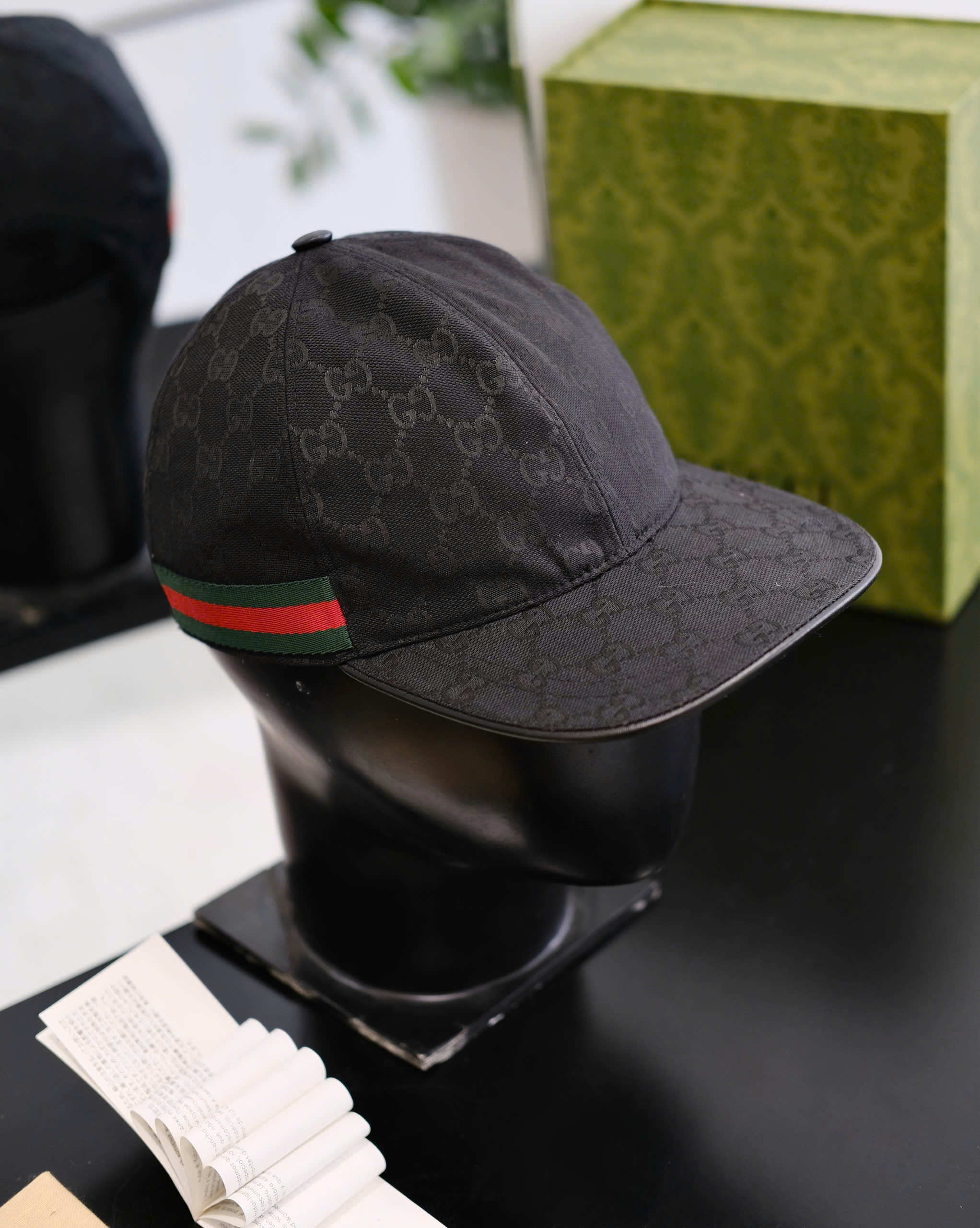Mũ lưỡi trai nón kết Gucci GC Đen classic tag kẻ sọc Xanh Đỏ Like Auth DDT