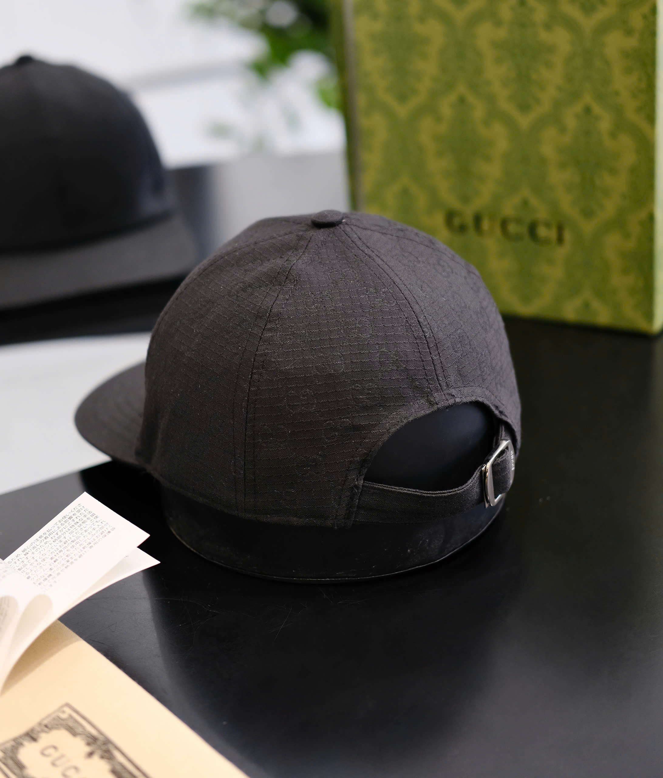 Mũ lưỡi trai nón kết Gucci GC Đen logo dập Like Auth DDT
