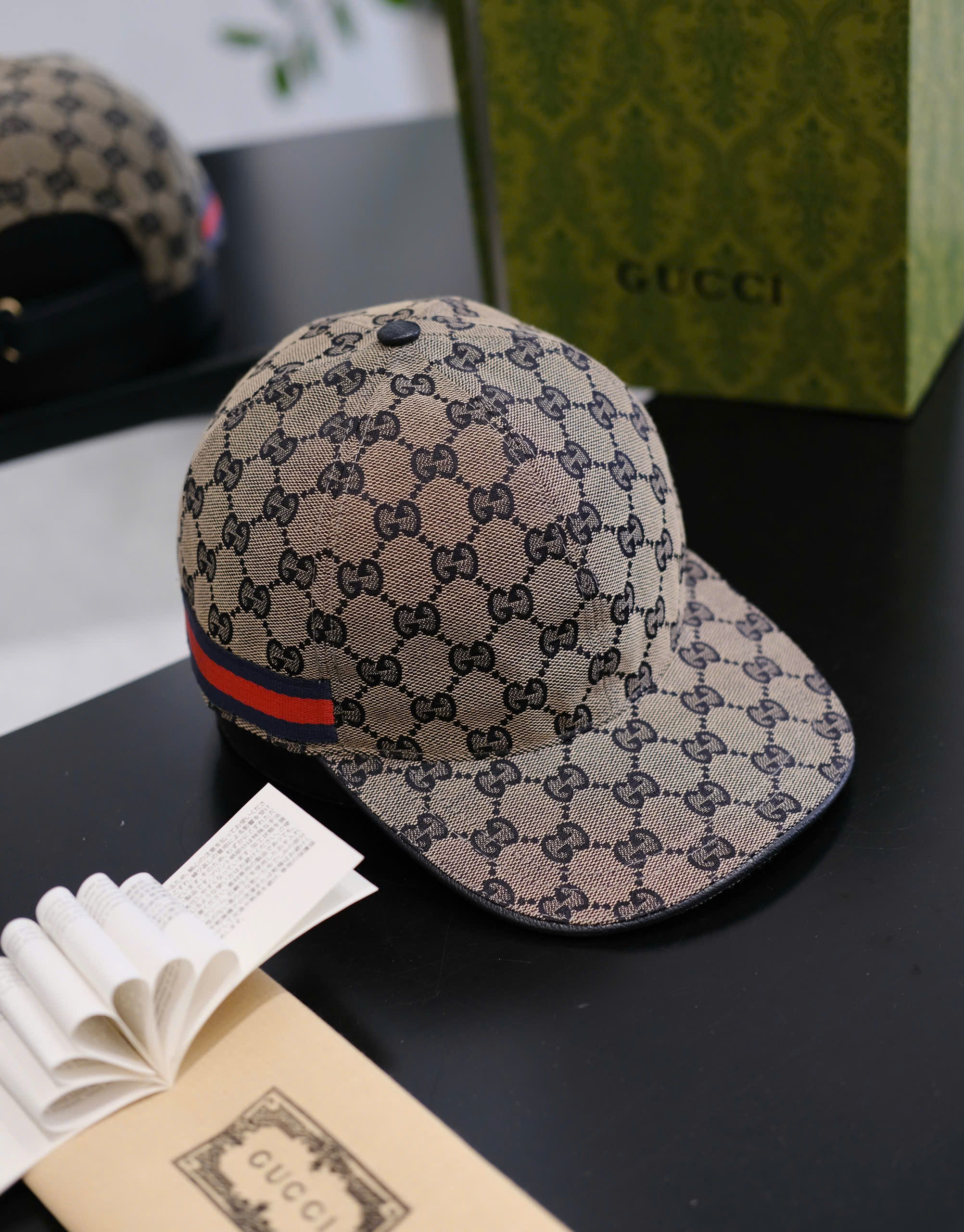 Mũ lưỡi trai nón kết Gucci GC Xanh classic tag kẻ sọc Xanh Đỏ Like Auth DDT