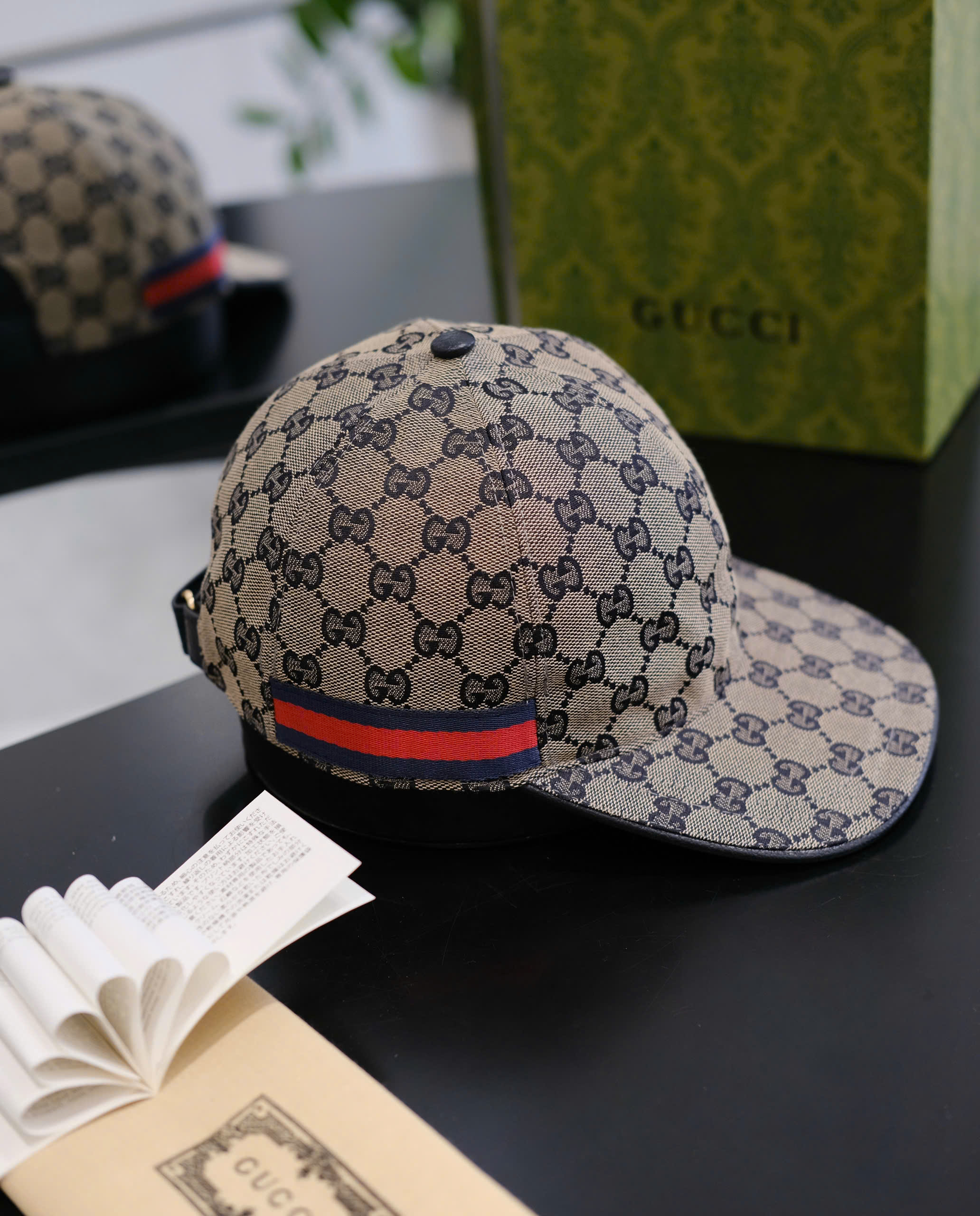 Mũ lưỡi trai nón kết Gucci GC Xanh classic tag kẻ sọc Xanh Đỏ Like Auth DDT
