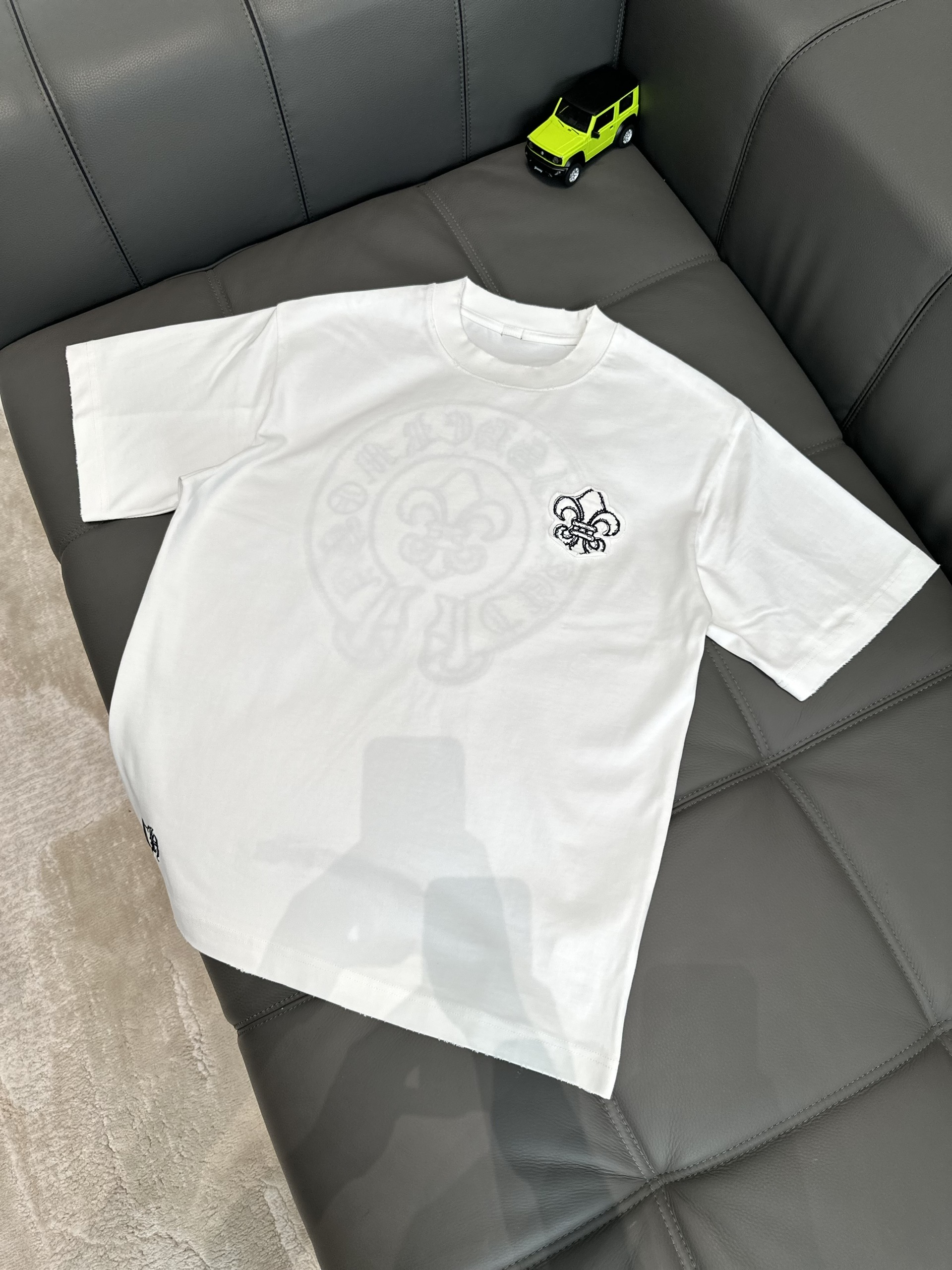 Áo phông T shirt Chrome Heart logo wash bông hoa ngực Like Auth M-XL VTN\Trắng