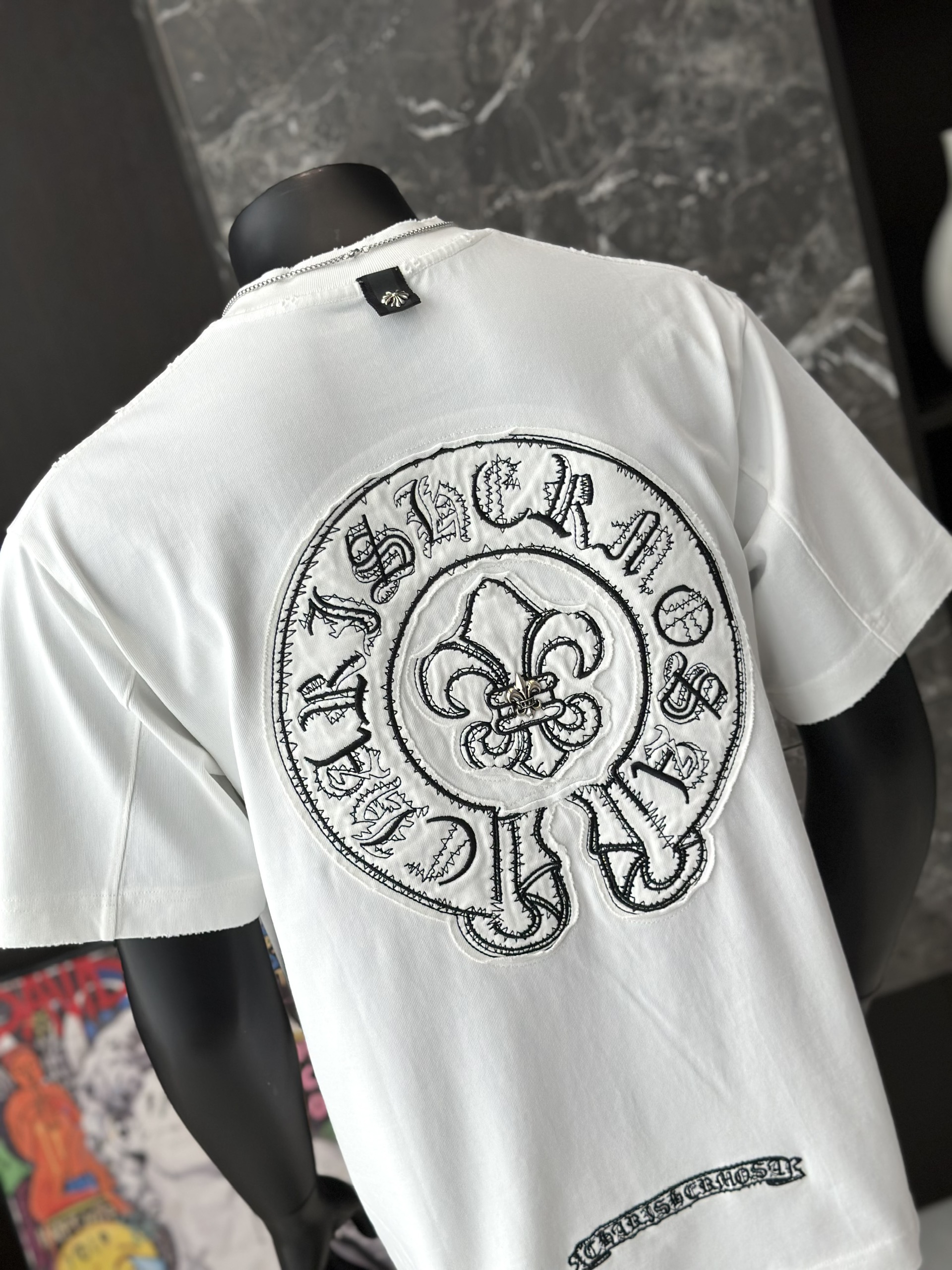 Áo phông T shirt Chrome Heart logo wash bông hoa ngực Like Auth M-XL VTN\Trắng