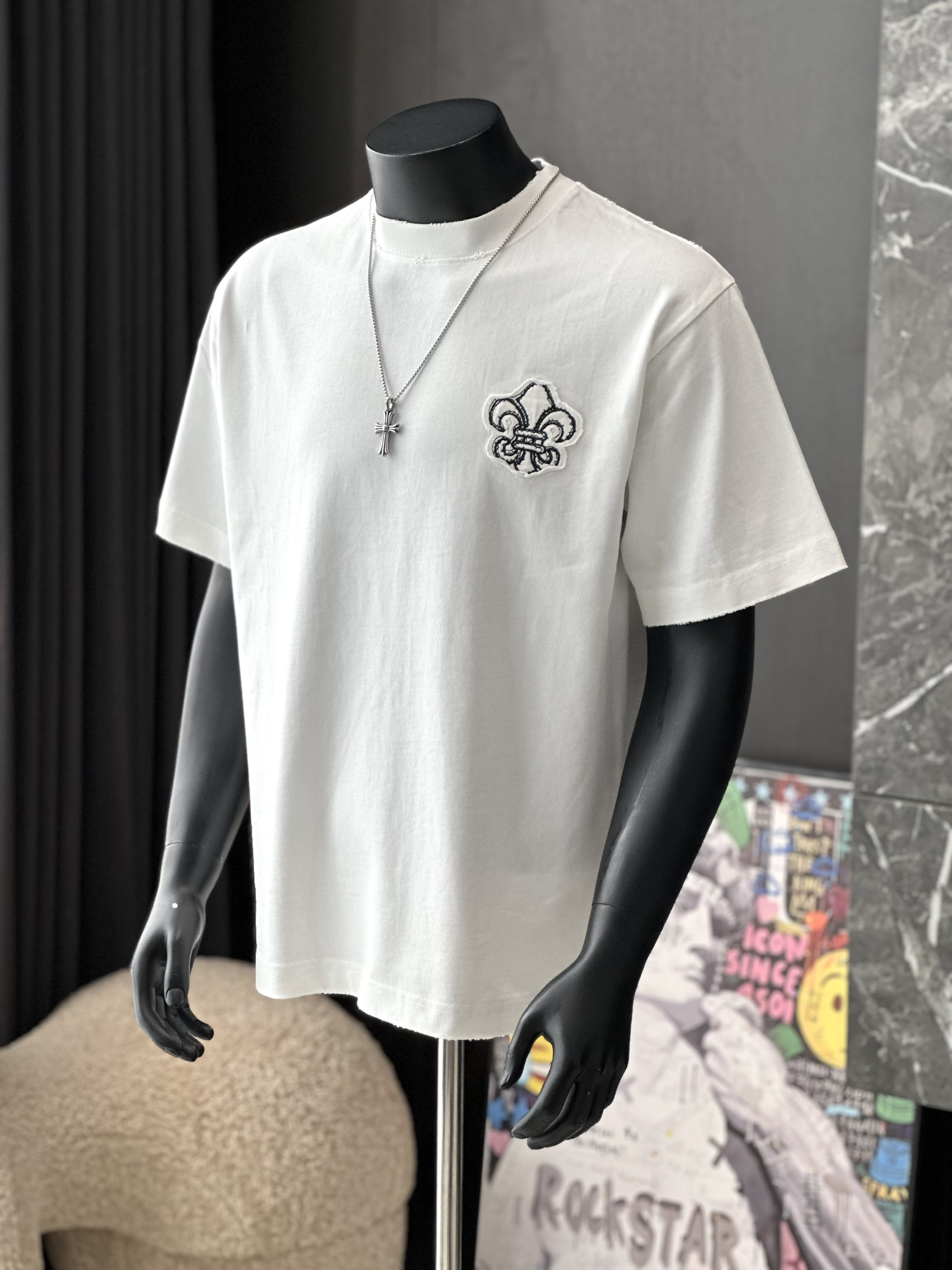 Áo phông T shirt Chrome Heart logo wash bông hoa ngực Like Auth M-XL VTN\Trắng