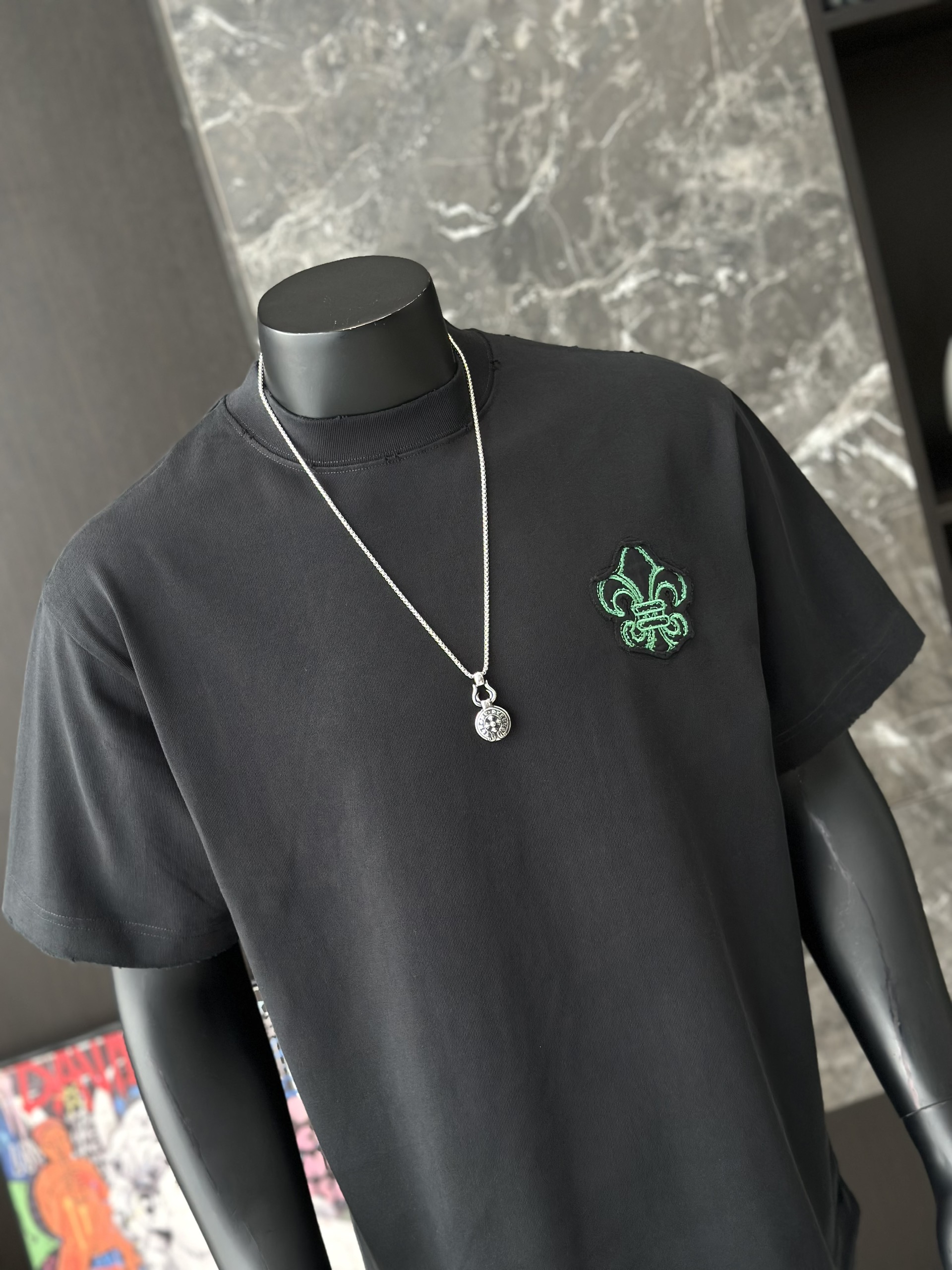 Áo phông T shirt Chrome Heart logo wash bông hoa ngực Like Auth M-XL VTN\Đen