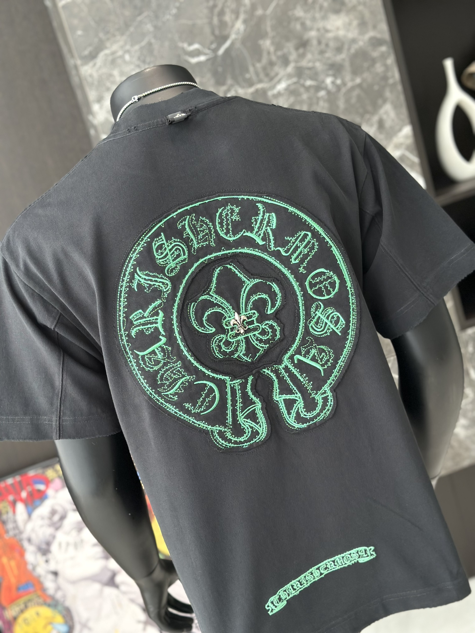 Áo phông T shirt Chrome Heart logo wash bông hoa ngực Like Auth M-XL VTN\Đen