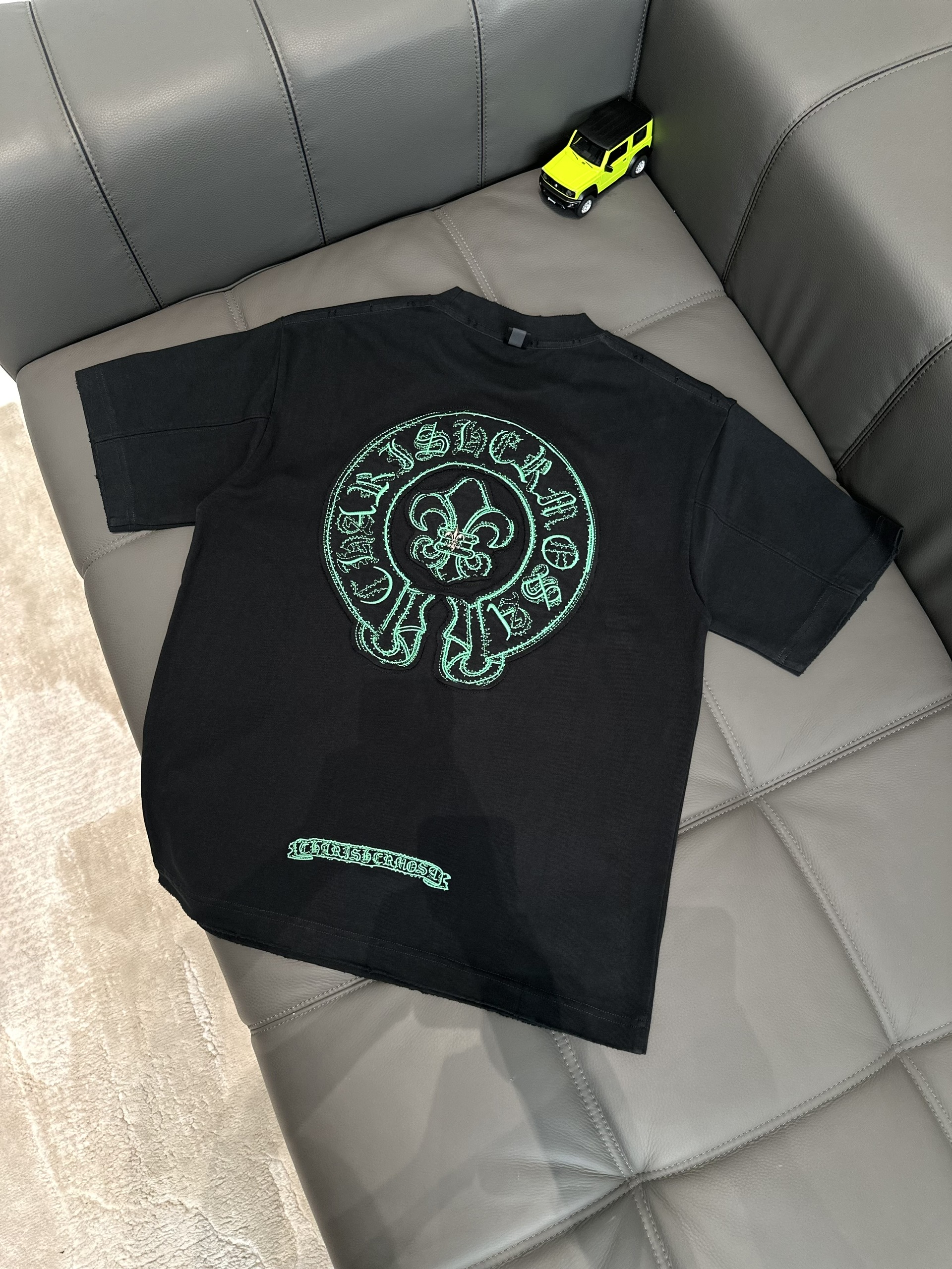 Áo phông T shirt Chrome Heart logo wash bông hoa ngực Like Auth M-XL VTN\Đen