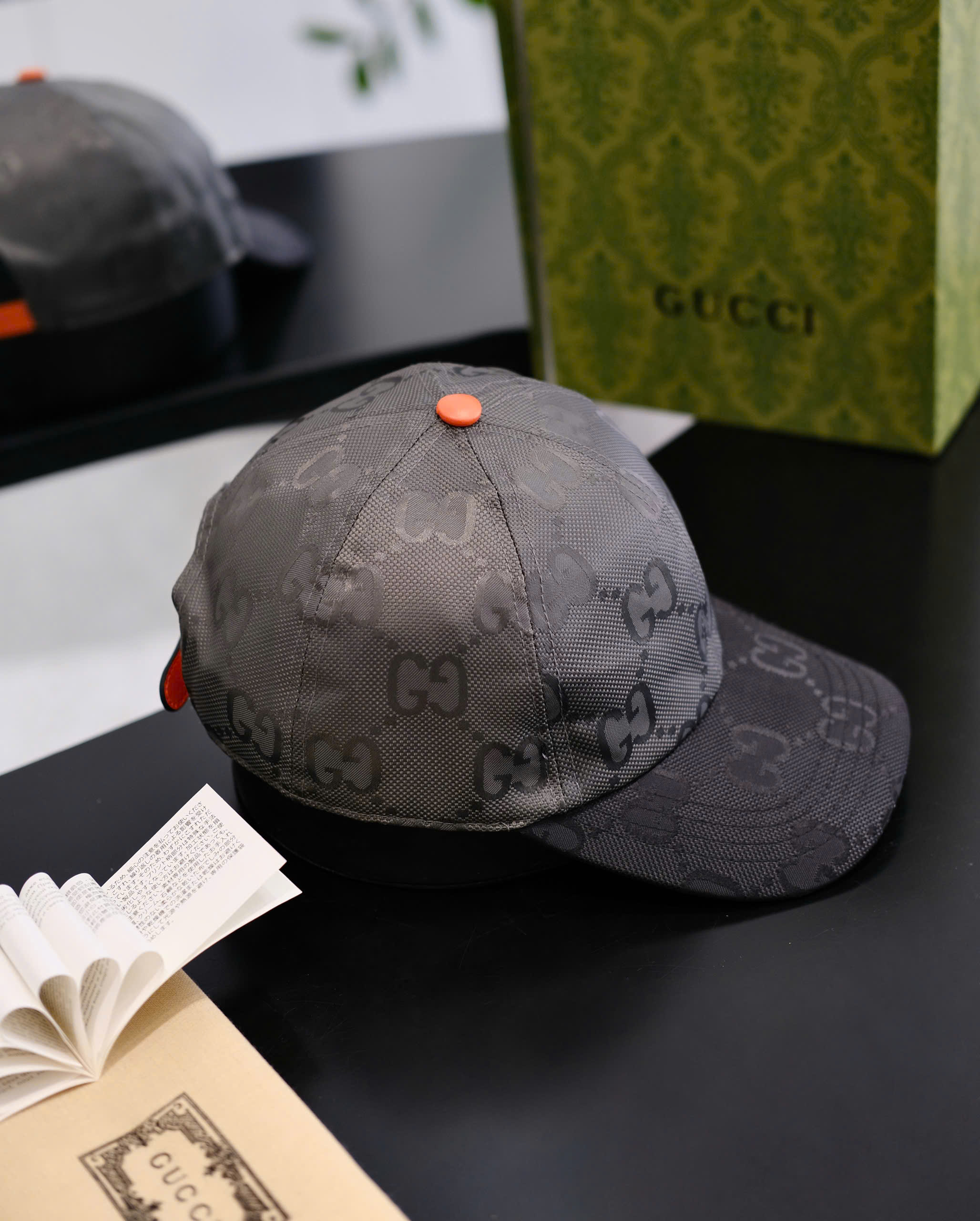 Mũ lưỡi trai nón kết Gucci GC Xám Xanh vải gió logo gập cúc Cam Like Auth DDT