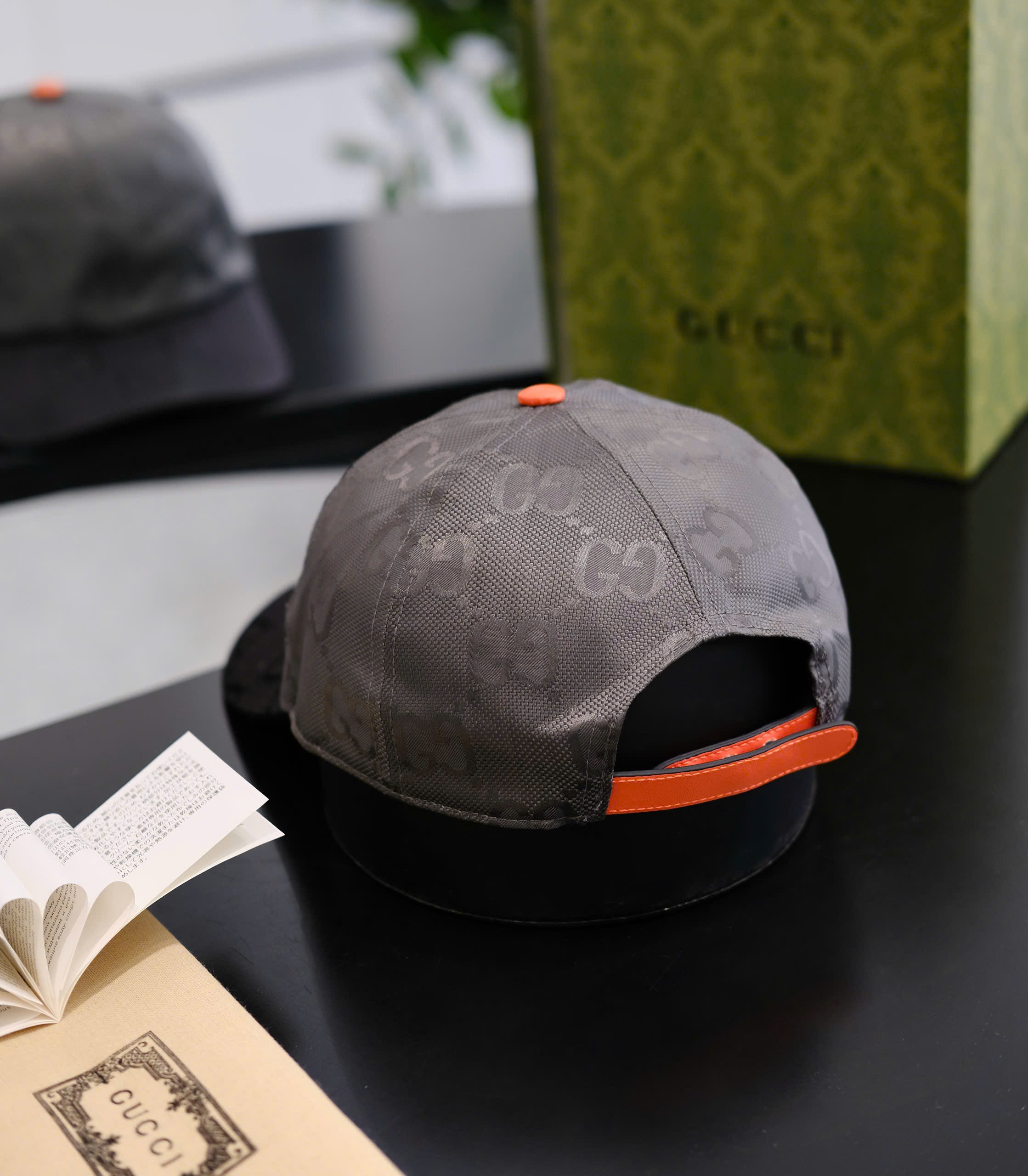 Mũ lưỡi trai nón kết Gucci GC Xám Xanh vải gió logo gập cúc Cam Like Auth DDT