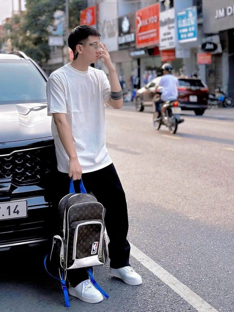 Balo Louis Vuitton LV Backpack x NBA Nâu da ép Monogram Like Auth 24x45x19 PLD