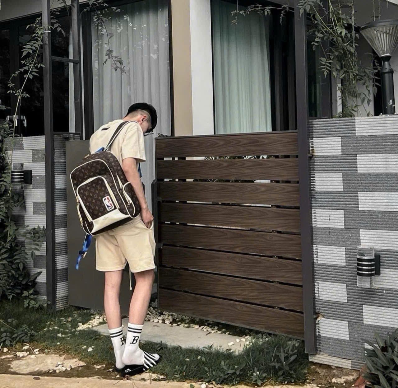 Balo Louis Vuitton LV Backpack x NBA Nâu da ép Monogram Like Auth 24x45x19 PLD