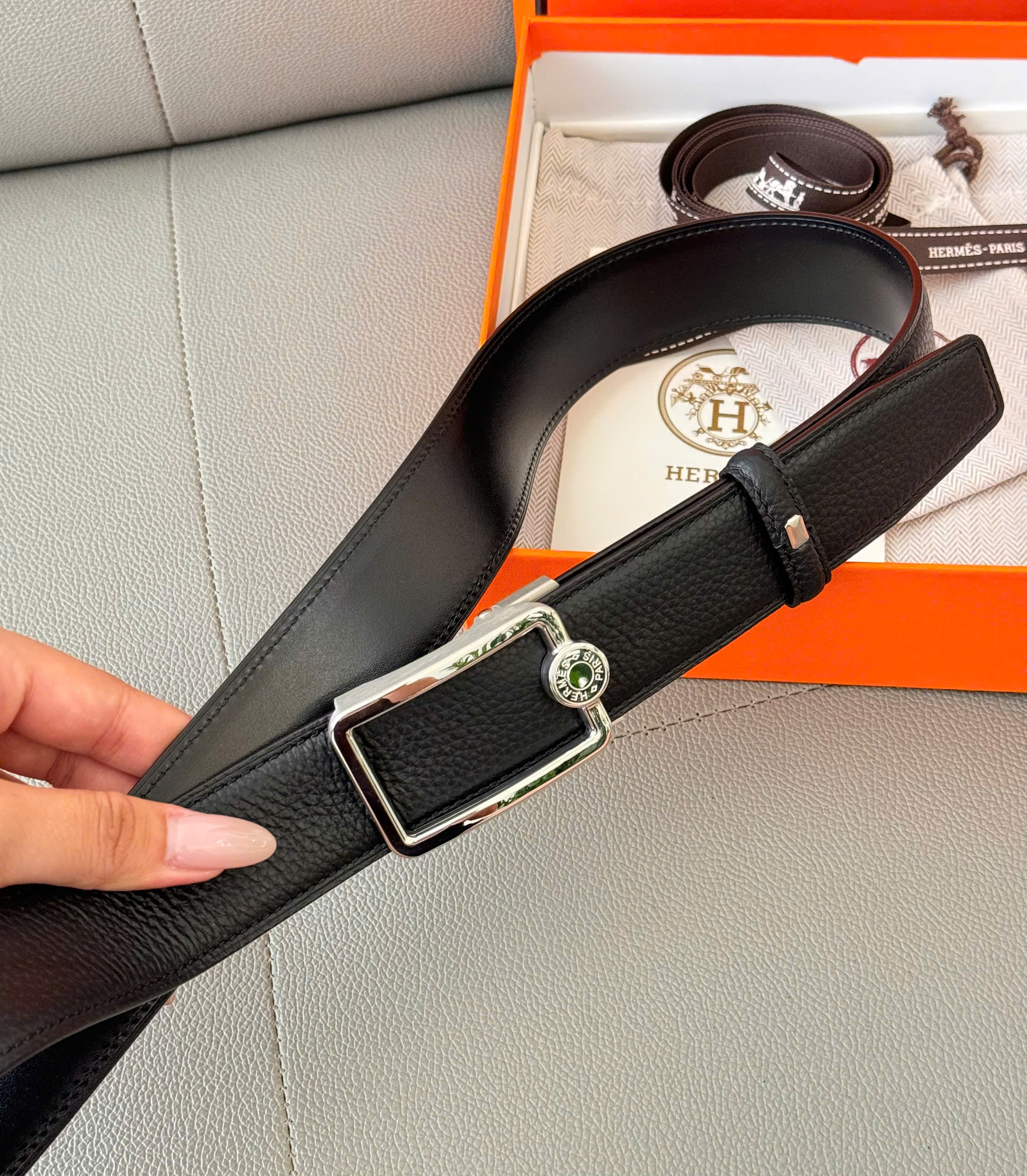 Thắt lưng dây nịt Hermes HM taiga Đen sần mặt chữ nhật Bạc khóa cài Like Auth 85-110 DDT