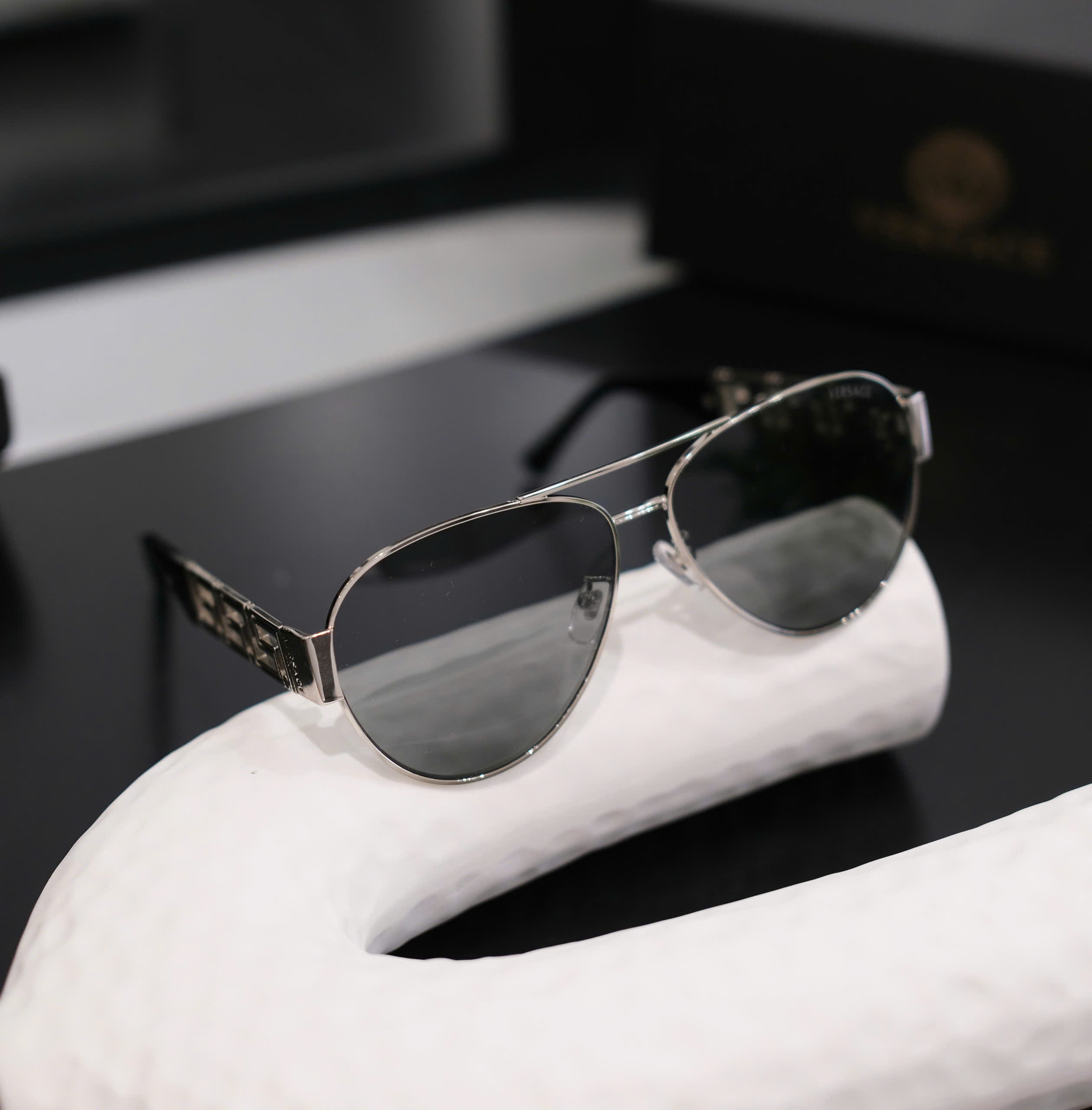 Kính mát thời trang Versace VS mắt Xanh gọng kim loại Like Auth DDT