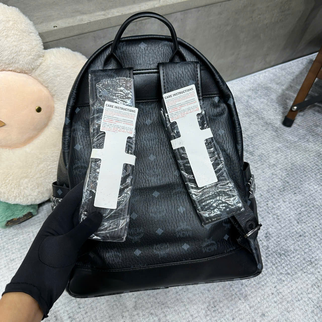 Balo MCM Stark Backpack in Visetos Cognac tag Cún Like Auth PLD\Đen