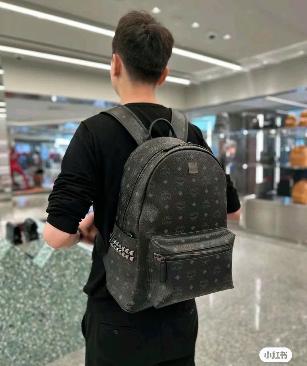 Balo MCM Stark Backpack in Visetos Cognac tag Cún Like Auth PLD\Đen