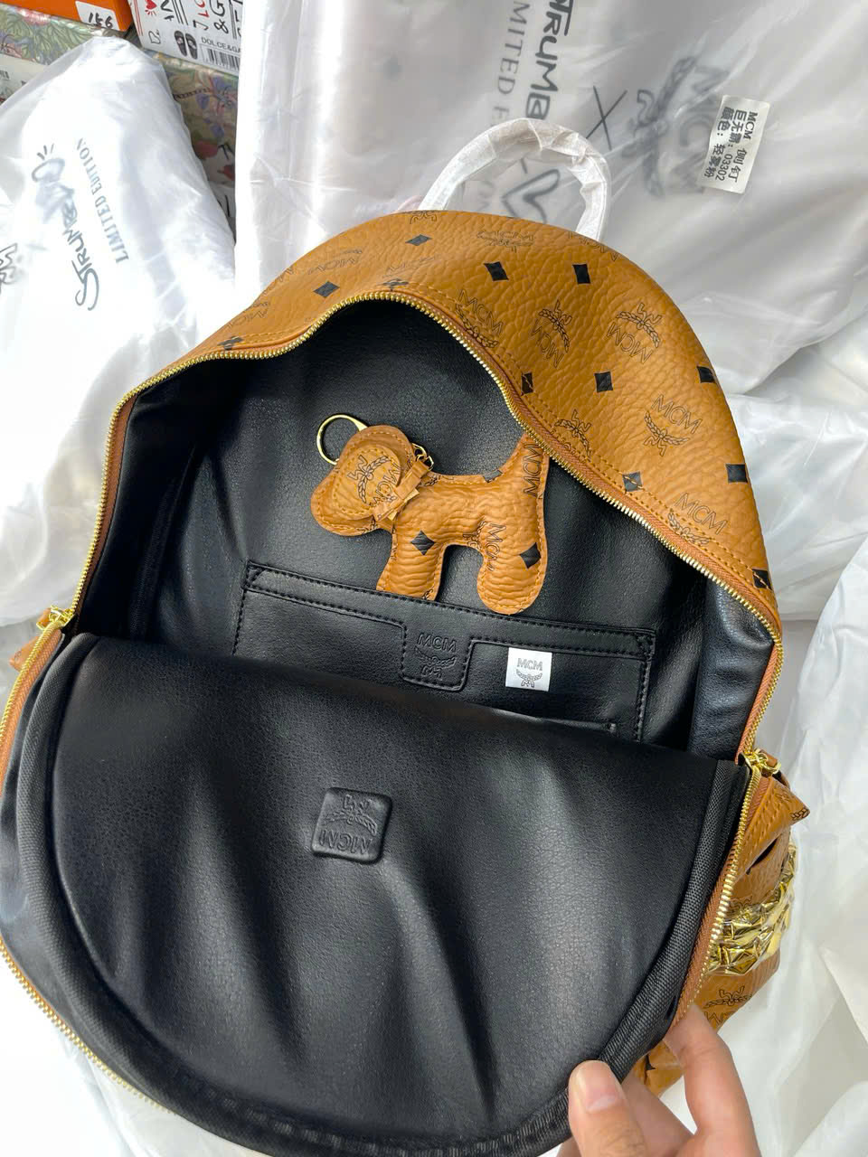 Balo MCM Stark Backpack in Visetos Cognac tag Cún Like Auth PLD\NÂU