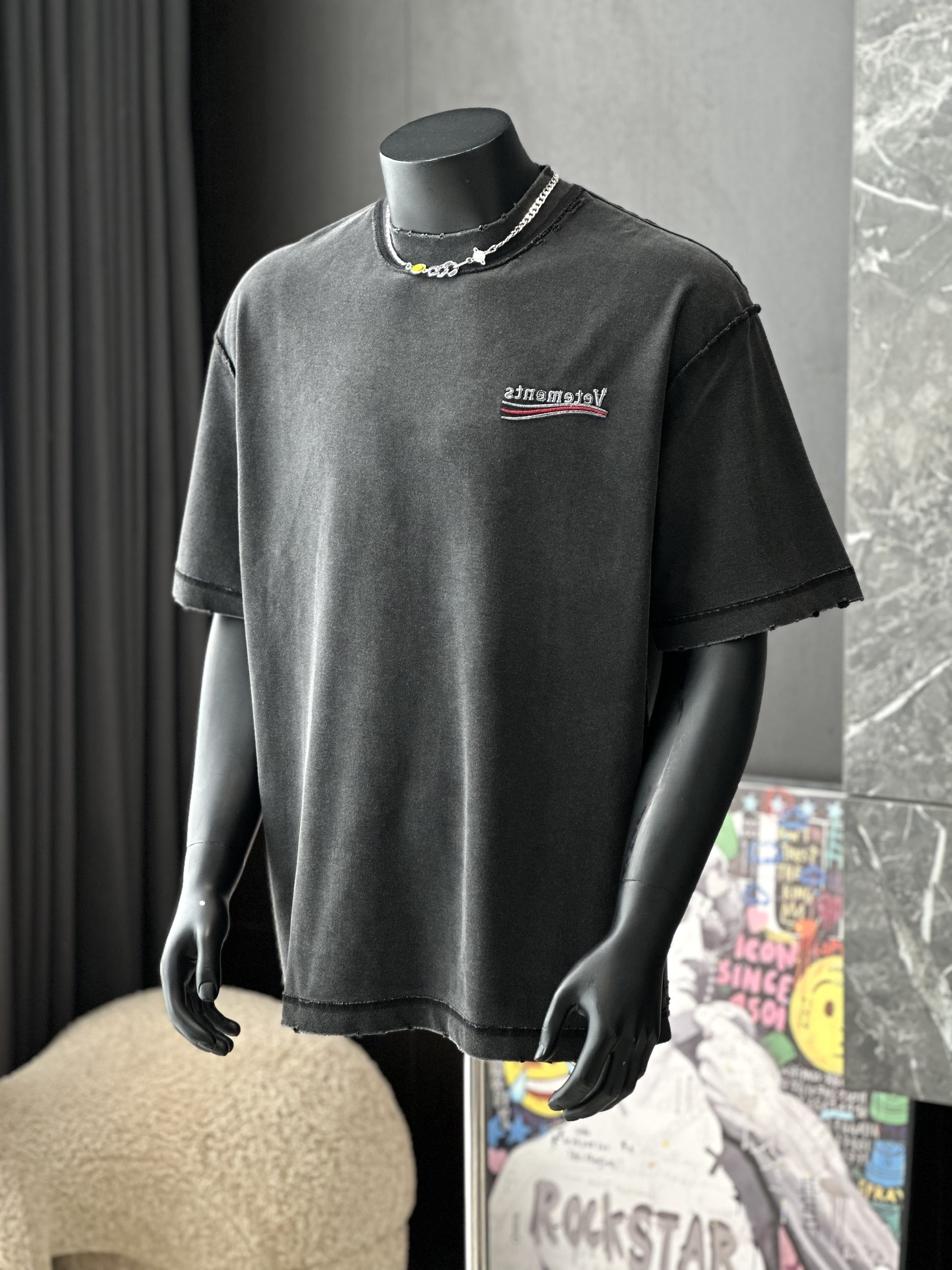 Áo phông T shirt Vetements logo wash trước sau Like Auth S-M VTN\Đen