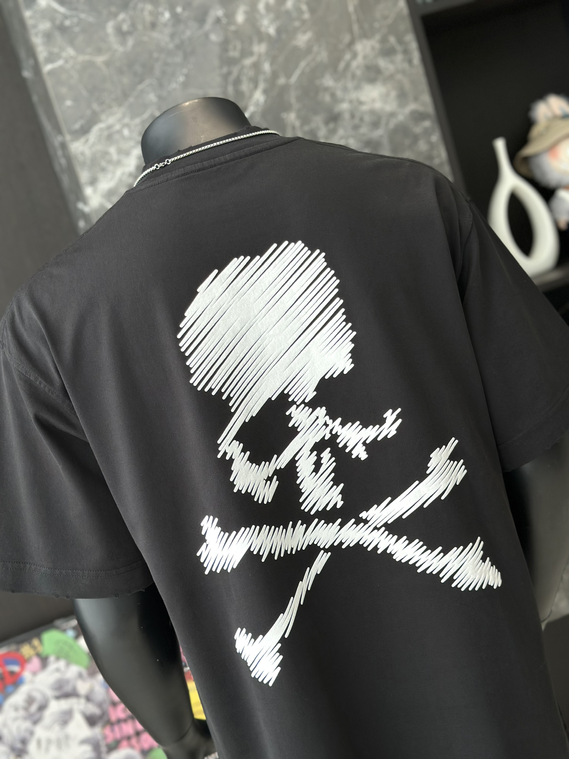 Áo phông T shirt Mastermind logo ngực họa tiết đầu lâu xương chéo lưng Like Auth S-M VTN\Đen