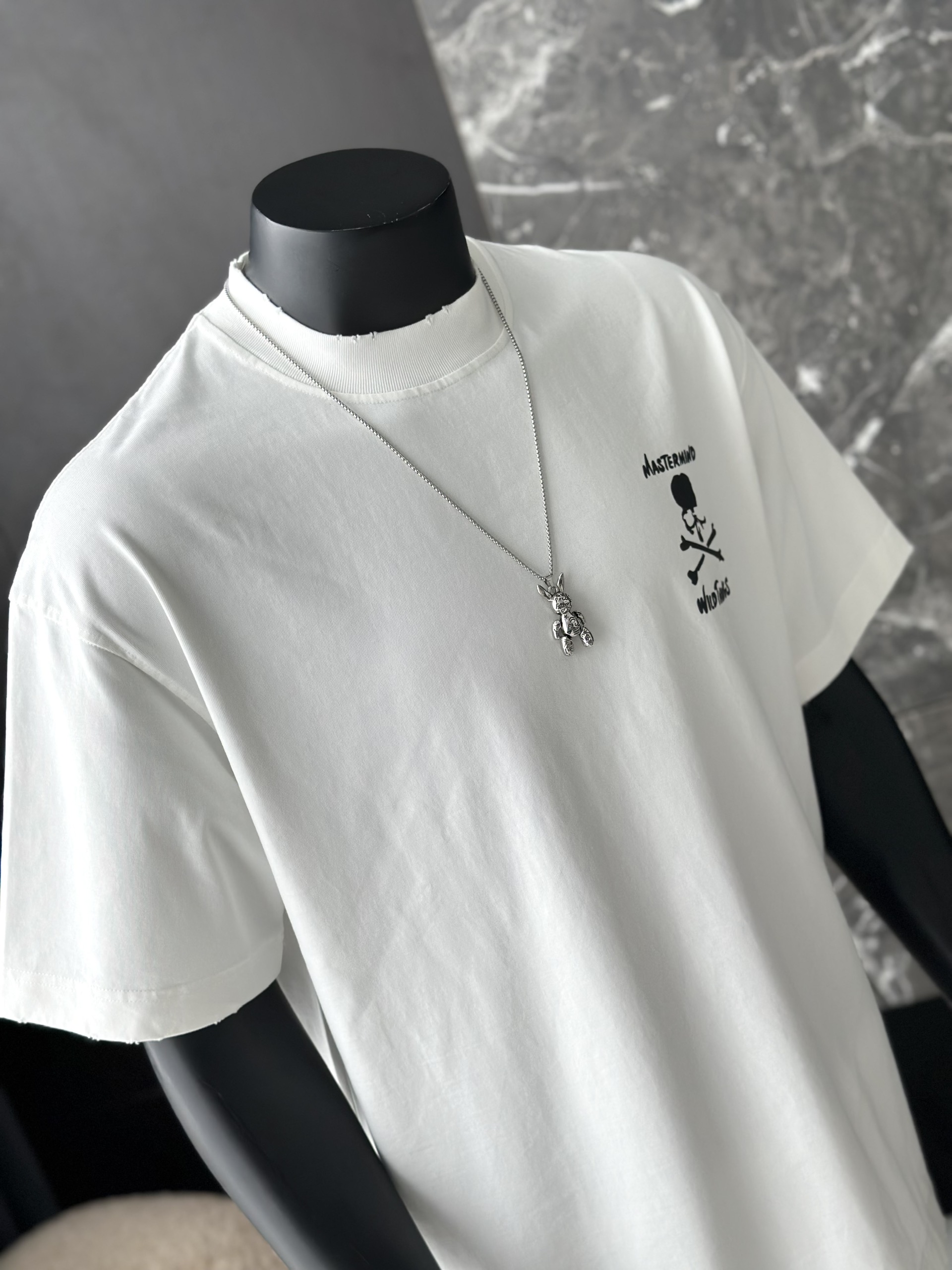 Áo phông T shirt Mastermind họa tiết đầu lâu xương chéo trước sau Like Auth S-M VTN/TRẮNG