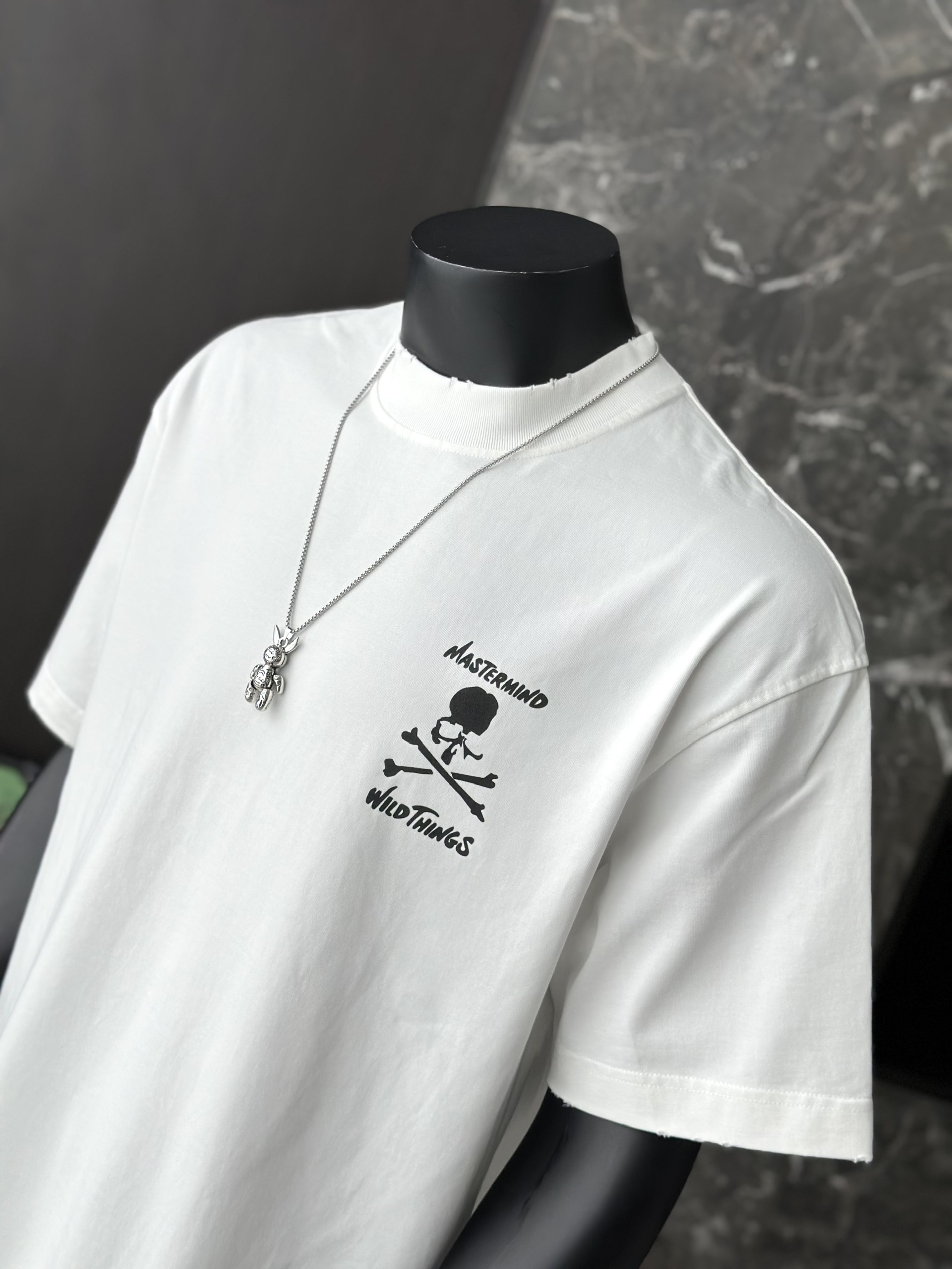 Áo phông T shirt Mastermind họa tiết đầu lâu xương chéo trước sau Like Auth S-M VTN/TRẮNG