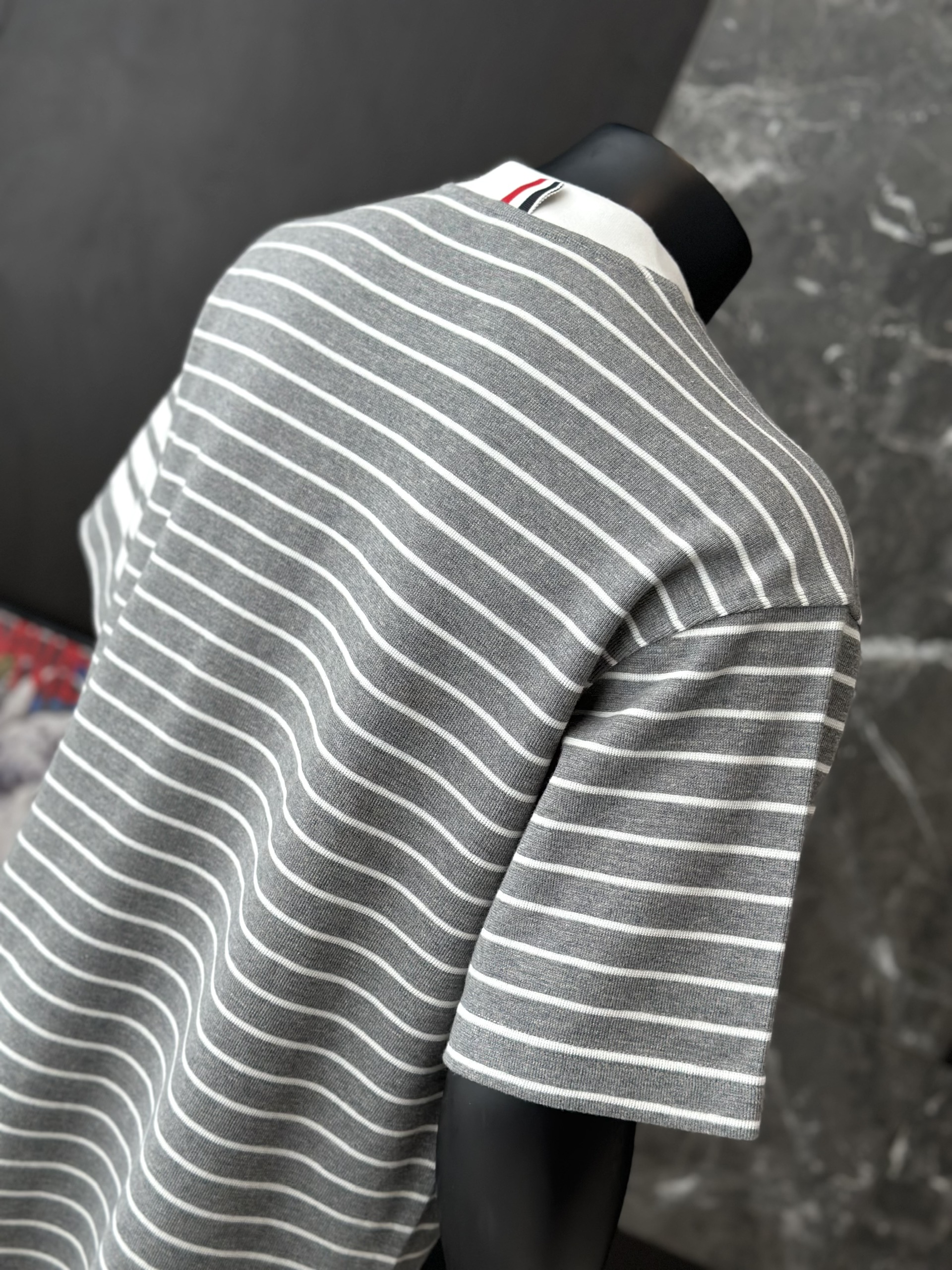 Áo phông T shirt Caras Xám kẻ ngang form to Like AUth S-M VTN