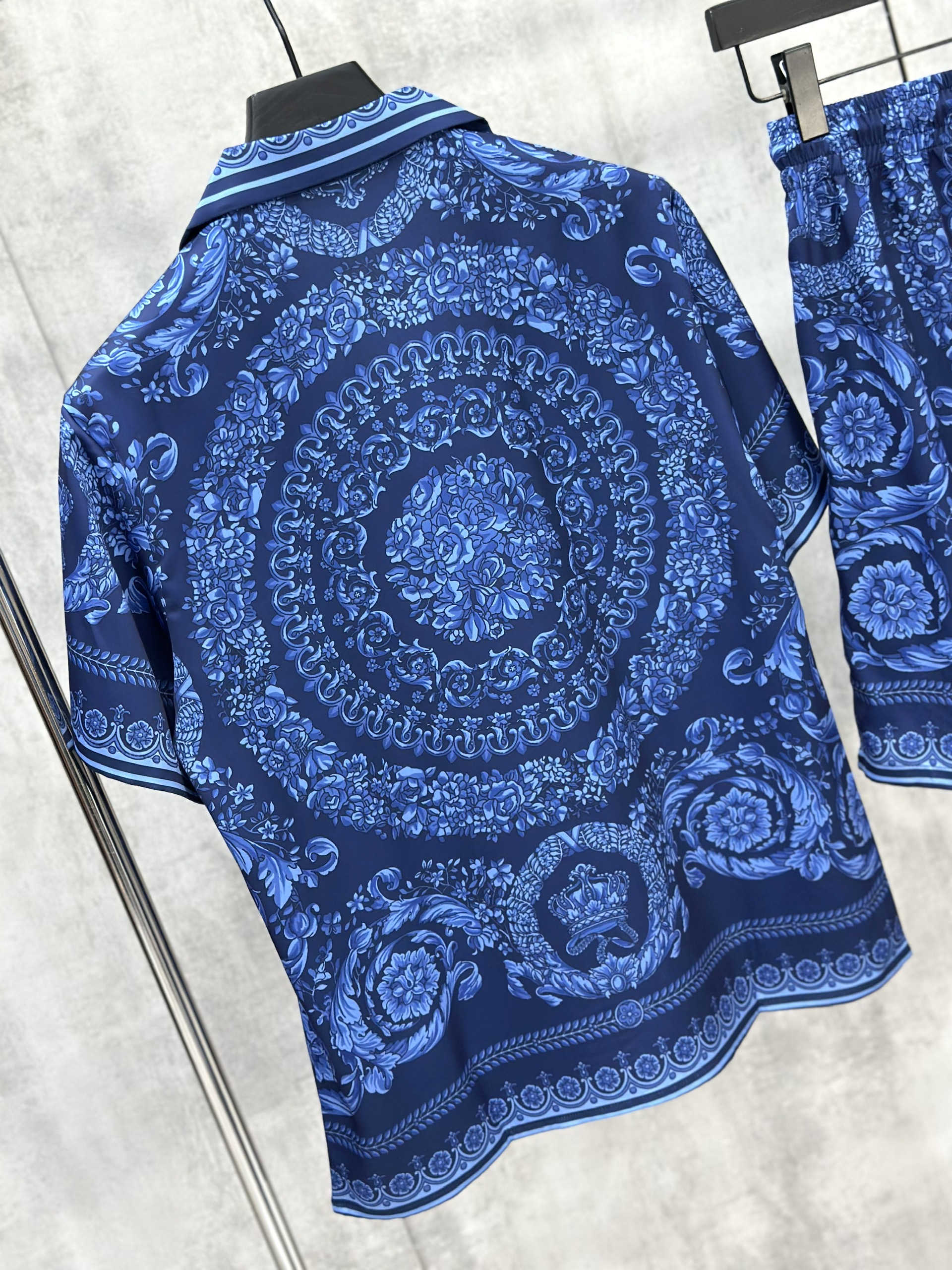 Set bộ lụa hè Versace VS họa tiết quý tộc Like Auth M-XL VTN\Xanh