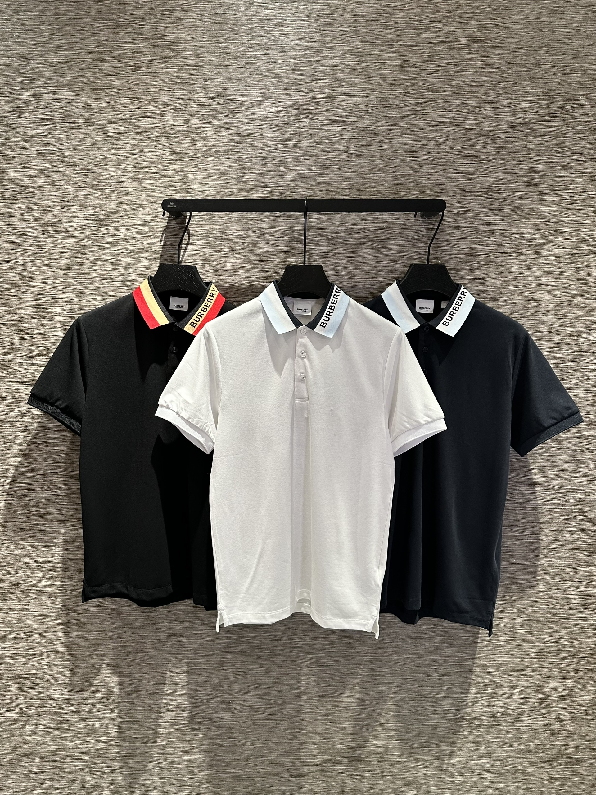 Áo polo Burberry BBR trơn phối màu logo chữ cổ Like Auth 1-1 on web VTN