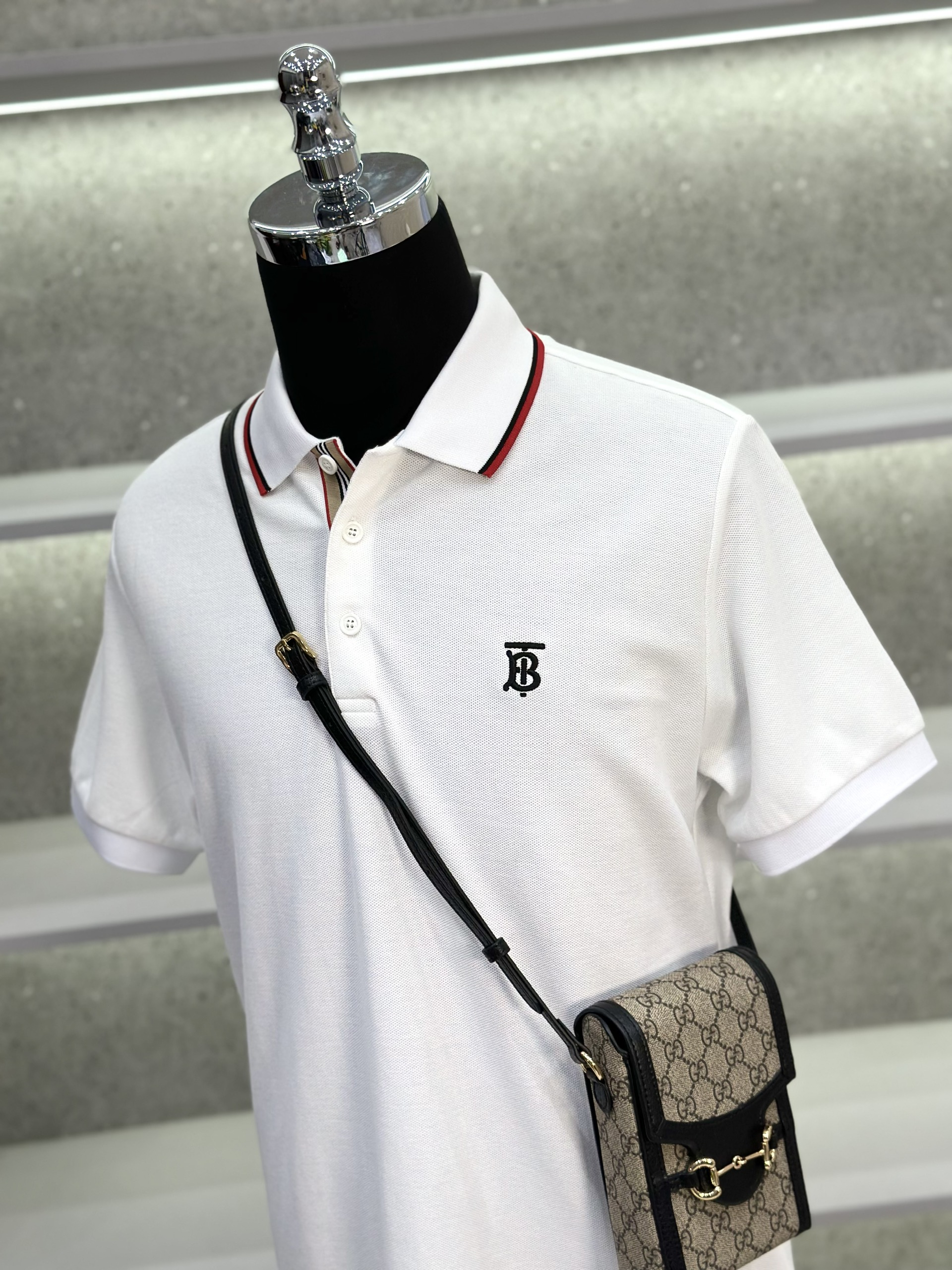 Áo polo Burberry BBR logo TB thêu ngực phối kẻ Đỏ viền cổ Like Auth 1-1 on web VTN