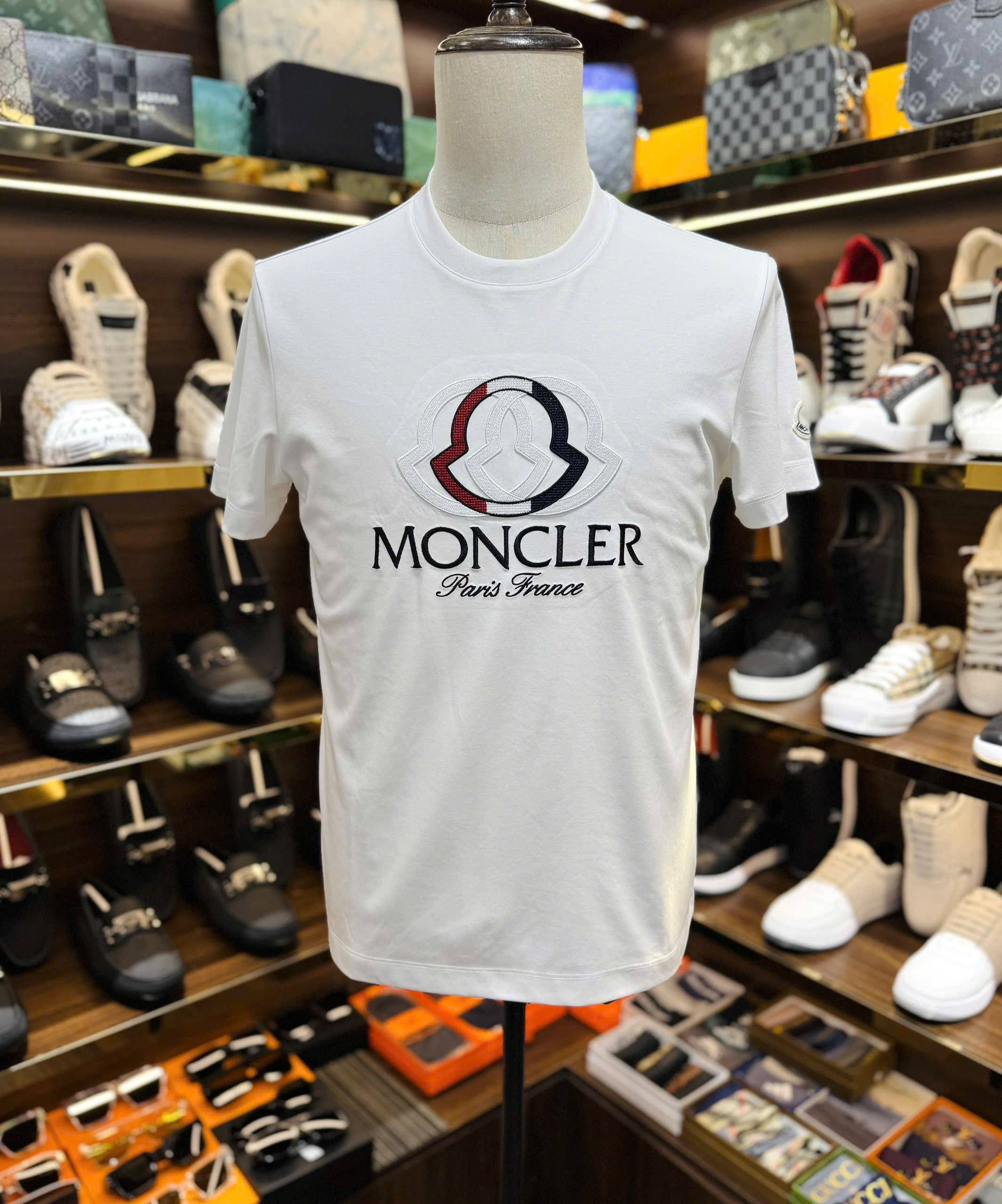 Áo phông T shirt Moncler logo thêu nổi ngực Like Auth M-XL MK