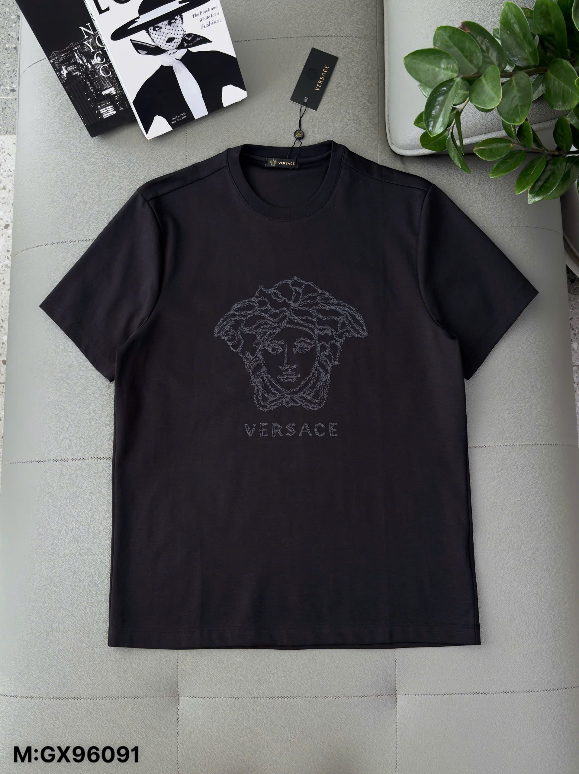 Áo phông T shirt Versace VS logo thêu mặt quỷ Medusa Like Auth M-XL DDT\Đen