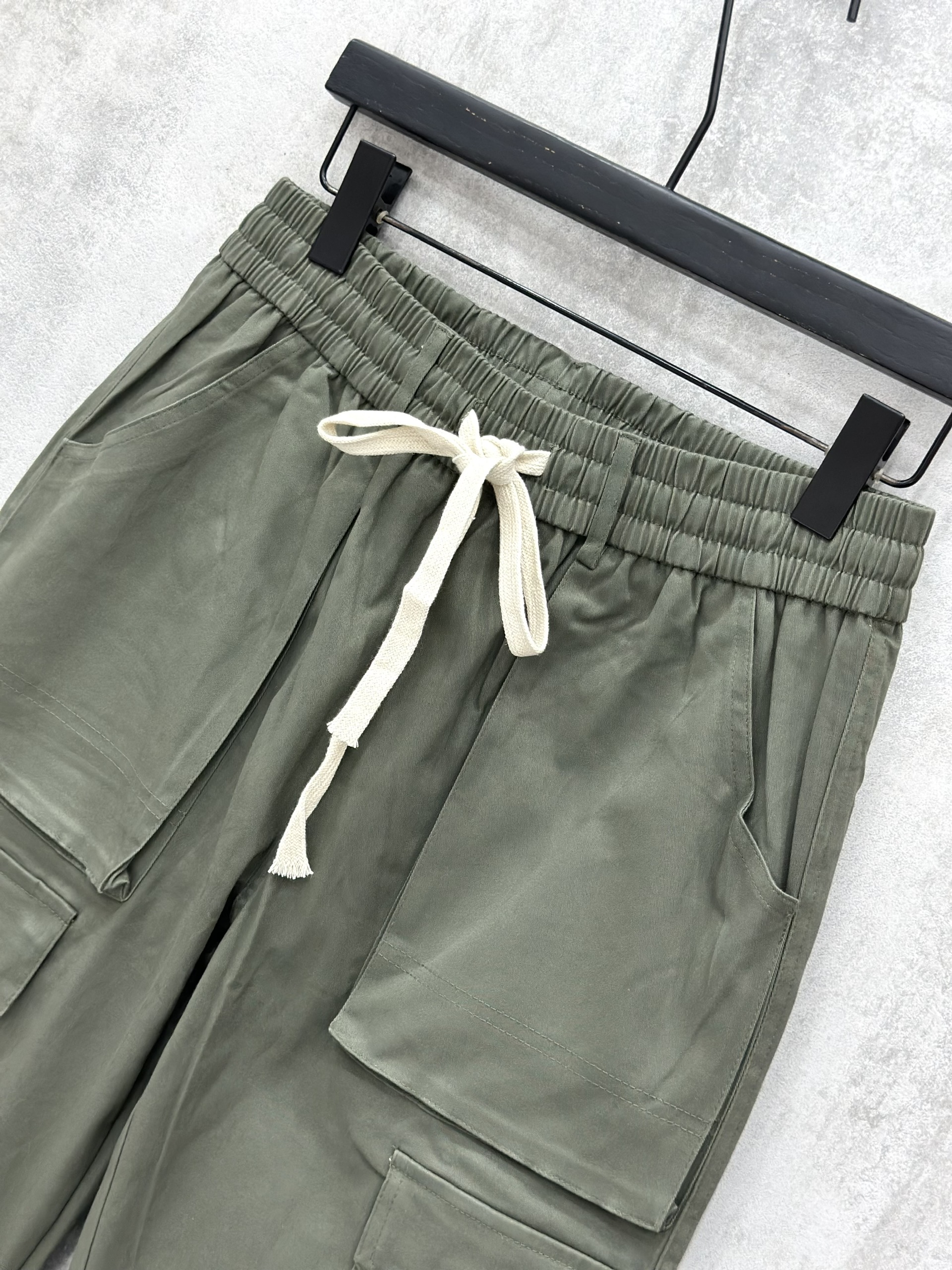 Quần Jogger TANYA Xanh Rêu túi hộp khóa ZIP M-XL VTN