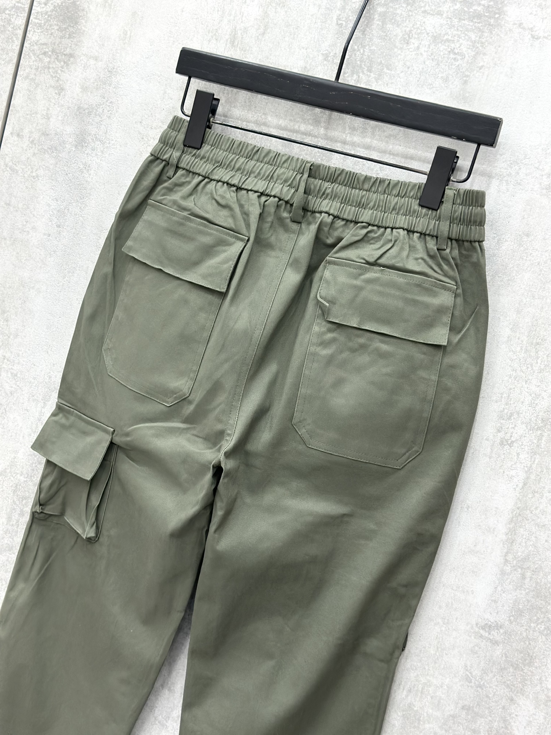Quần Jogger TANYA Xanh Rêu túi hộp khóa ZIP M-XL VTN