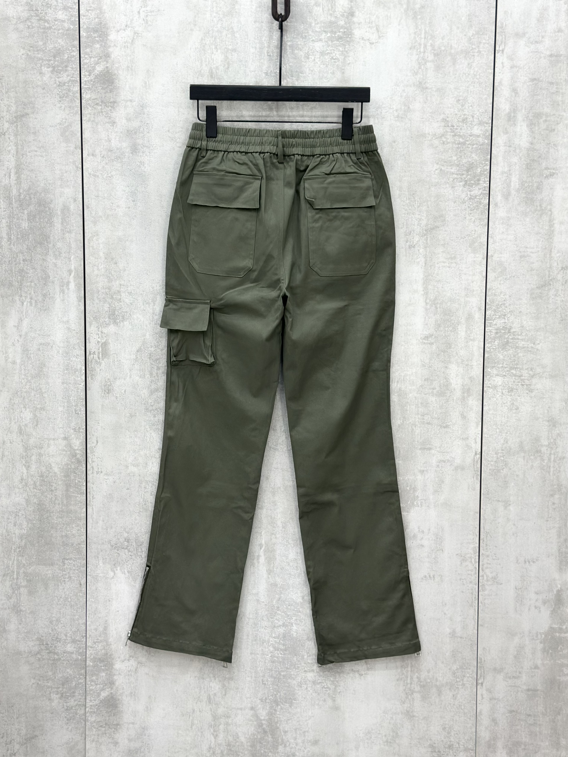 Quần Jogger TANYA Xanh Rêu túi hộp khóa ZIP M-XL VTN