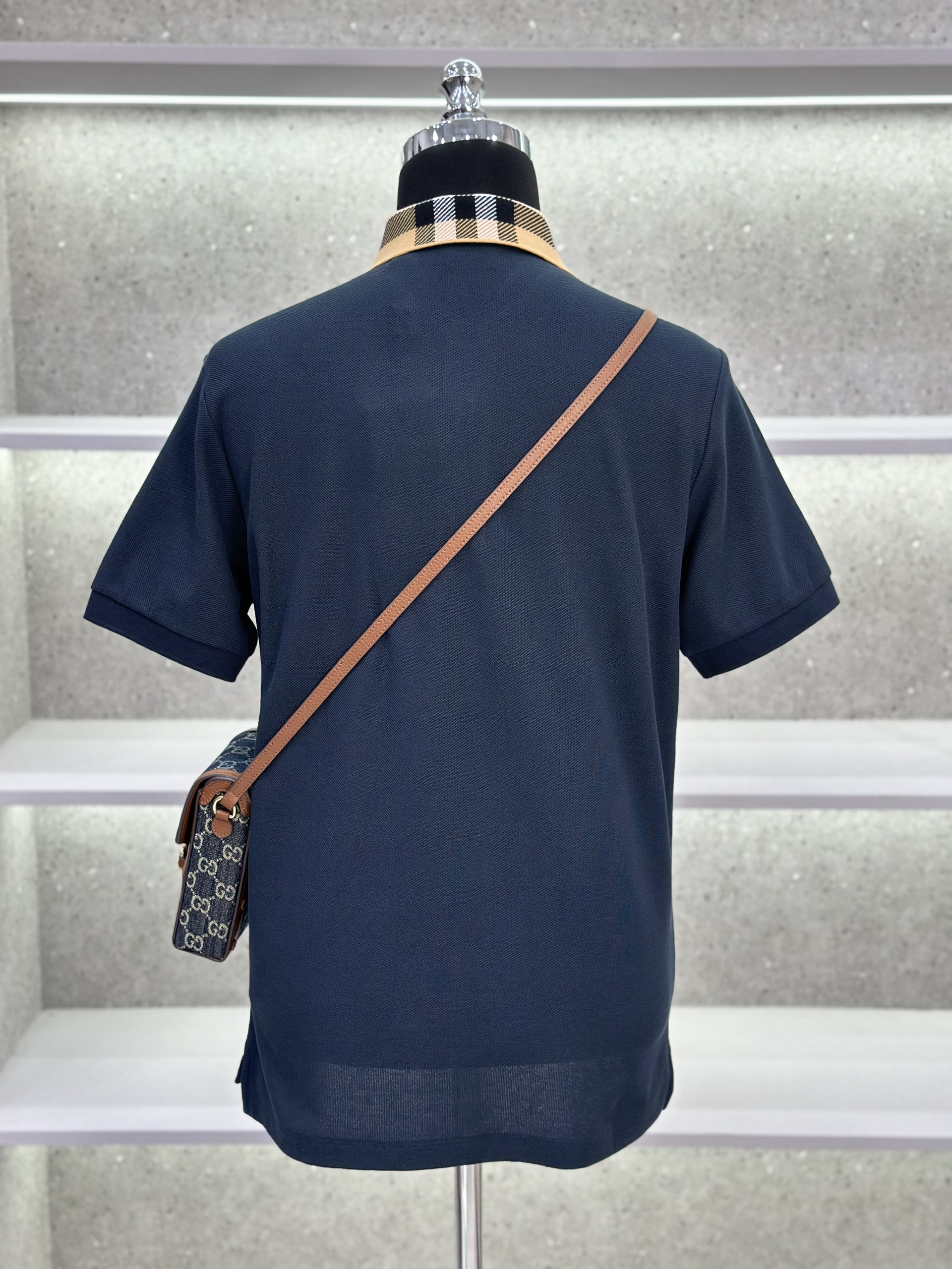 Áo polo Burberry BBR trơn phối kẻ sọc to cổ Like Auth 1-1 on web VTN