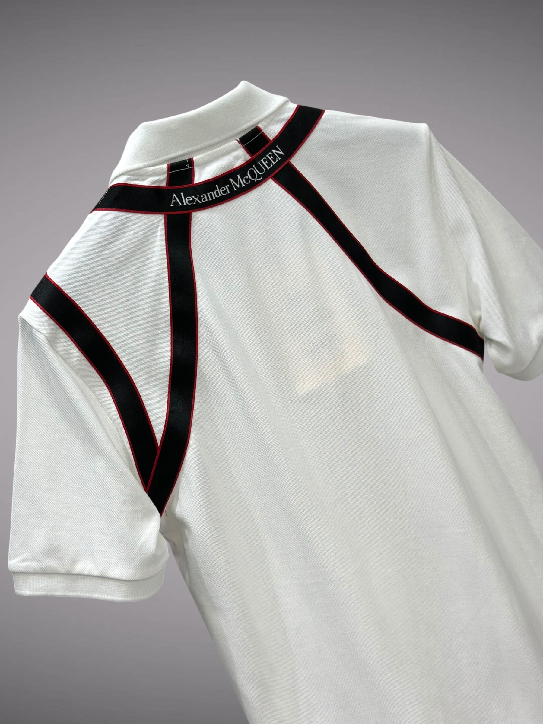 Áo polo Mcqueen MCQ Trắng phối vạt vai Like Auth S-XL VTN