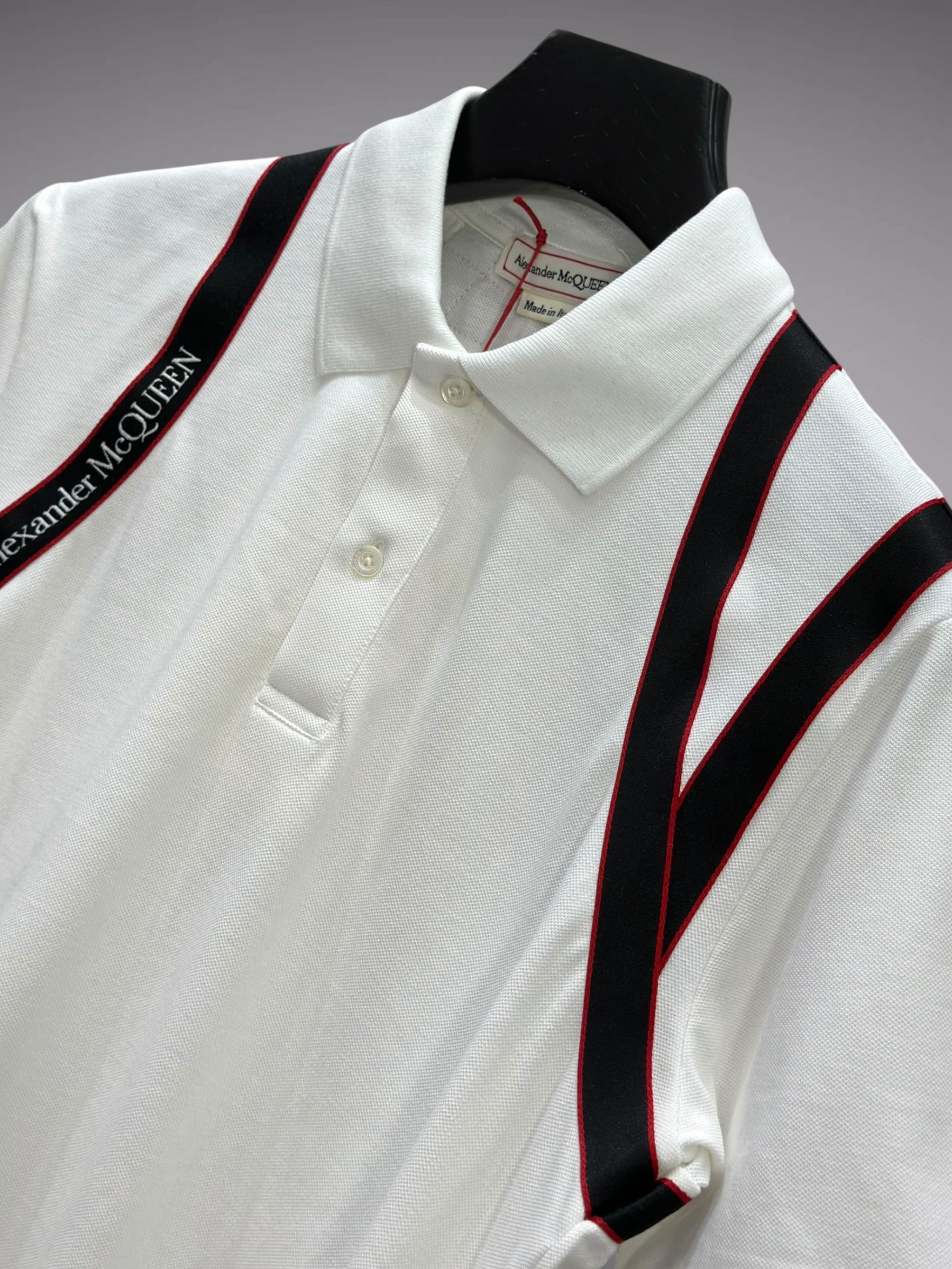 Áo polo Mcqueen MCQ Trắng phối vạt vai Like Auth S-XL VTN