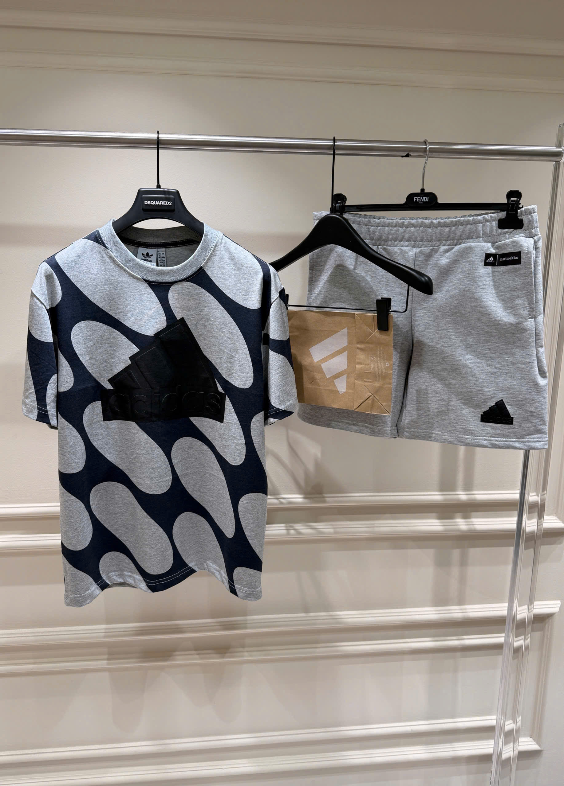 Set bộ thể thao Adidas logo nổi Like Auth S-XL MK