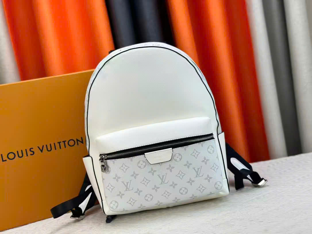 Balo Louis Vuitton LV Discovery Backpack PM Monogram Eclipse Canvas Trắng Like Auth 29x38x20 PLD