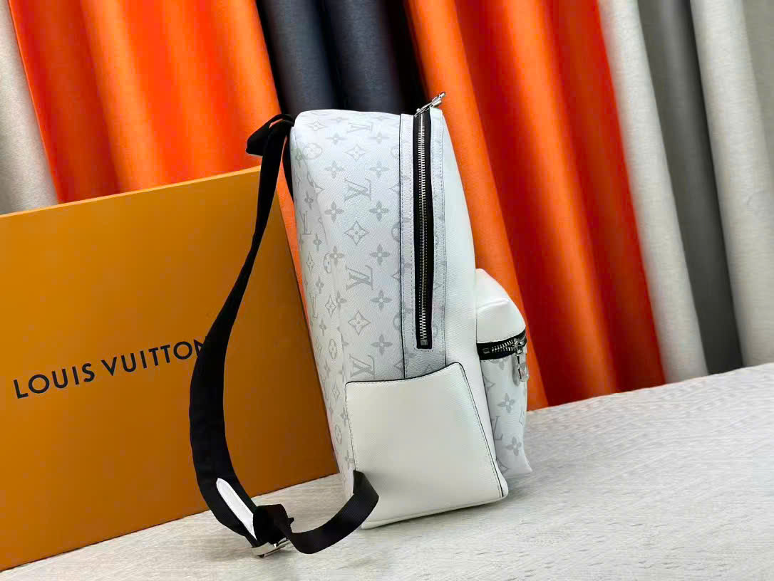 Balo Louis Vuitton LV Discovery Backpack PM Monogram Eclipse Canvas Trắng Like Auth 29x38x20 PLD