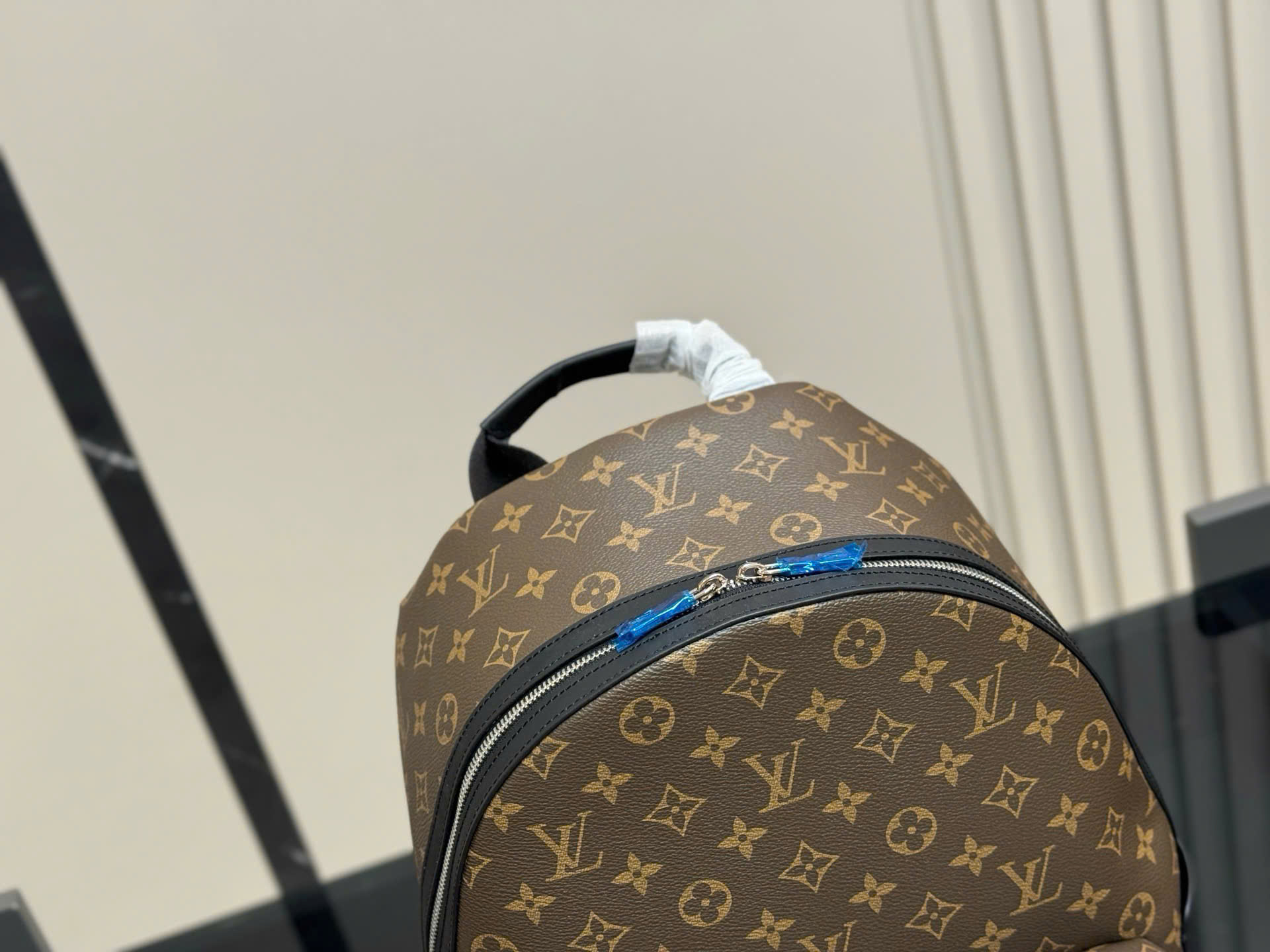 Balo Louis Vuitton LV Discovery Backpack PM Monogram Eclipse Canvas Nâu Like Auth 29x38x20 PLD
