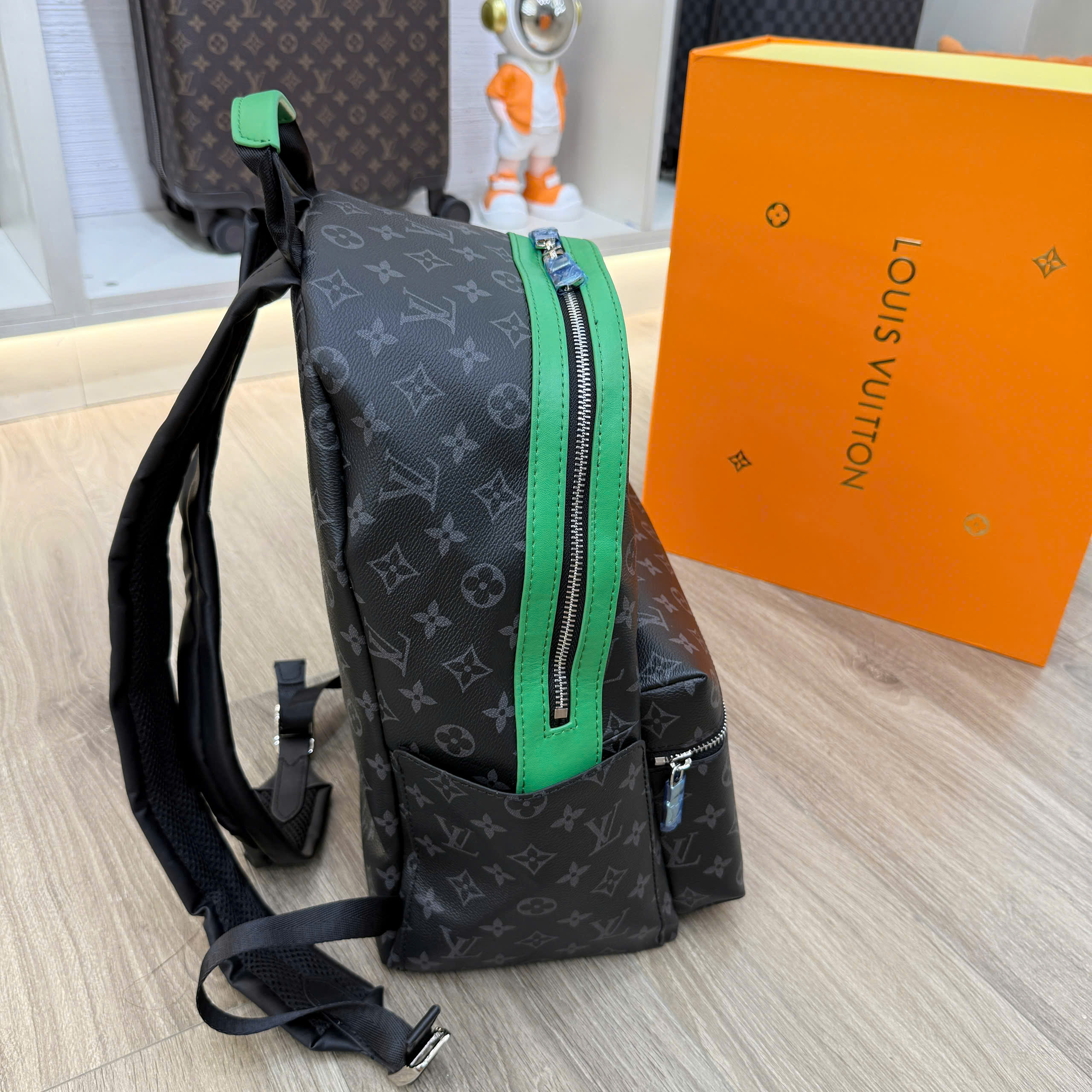 Balo Louis Vuitton LV Discovery Backpack PM Monogram Eclipse Canvas Đen Like Auth 29x38x20 PLD