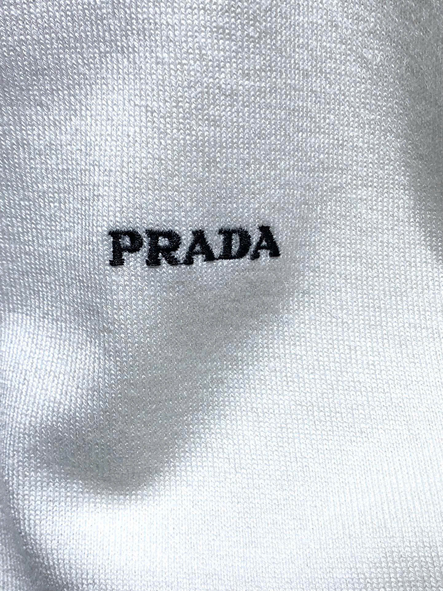 Áo polo len Prada logo thêu ngực Like AUth S-L DDT