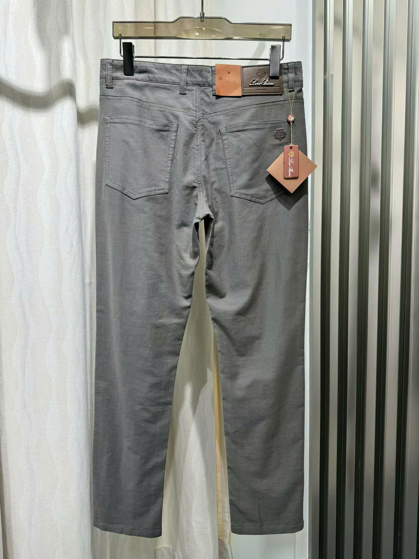 Quần kaki mềm TANYA Loro Piana Xám thêu túi tag Nâu Like Auth 30-36 DDT
