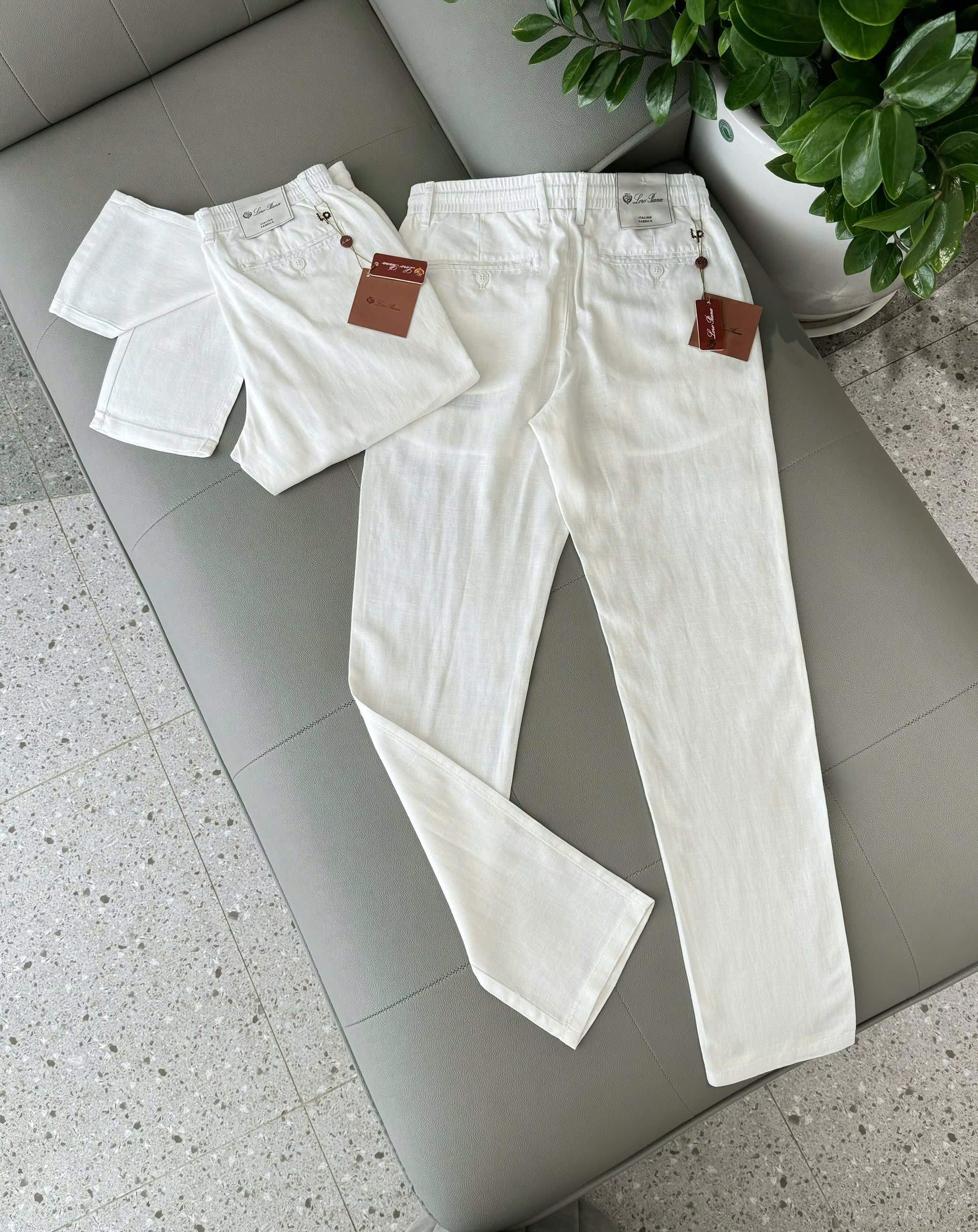 Quần đũi TANYA Loro Piana Trắng thêu chữ Nâu Like Auth 30-36 DDT